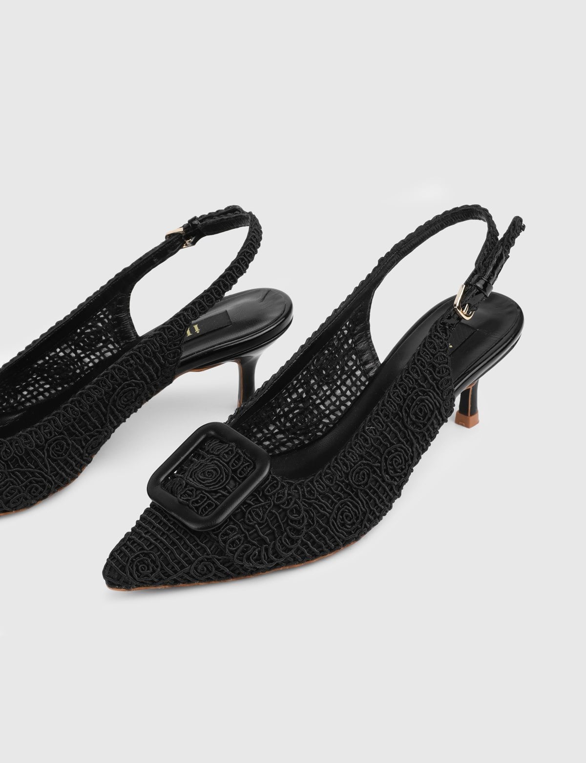 Felyn Black Leather Fabric Women's Heeled Sandal