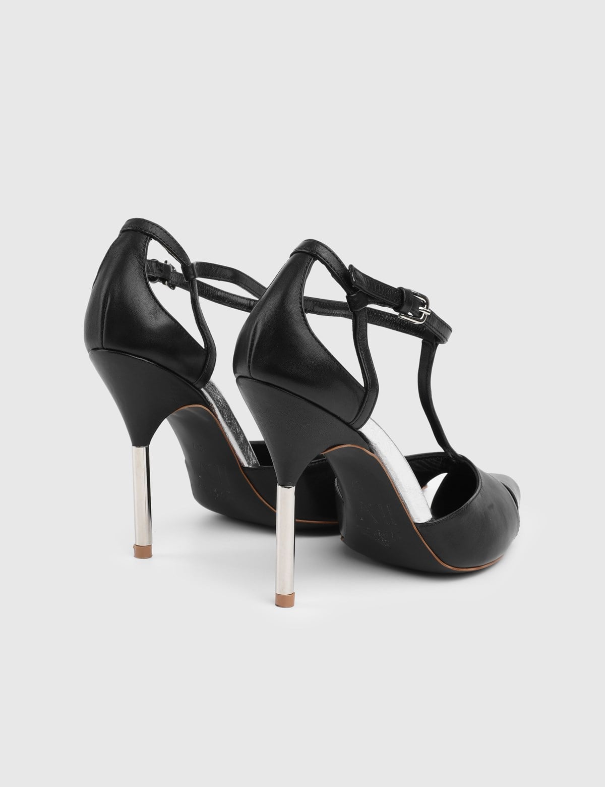 Fivra Black Leather Women's Heeled Sandal
