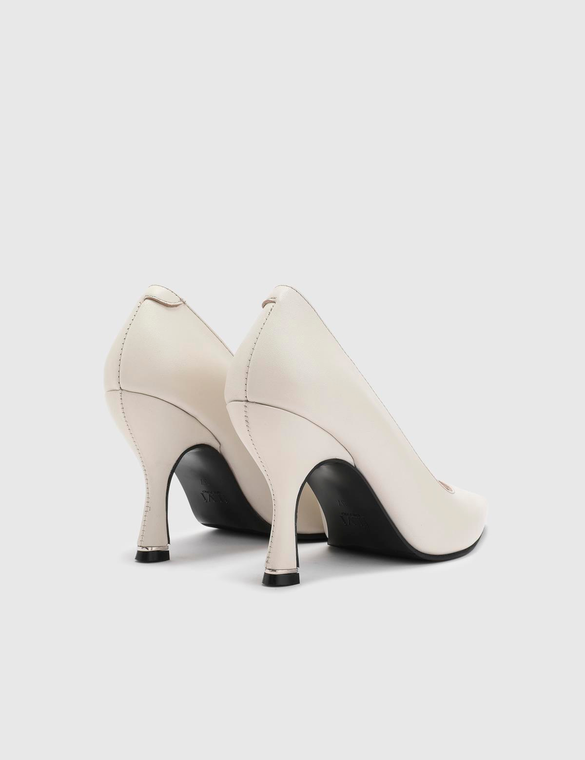 Fleur Beige Leather Women's Pump
