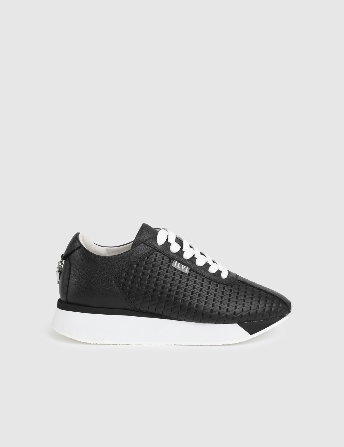 Flux Black Leather Women's Sneaker