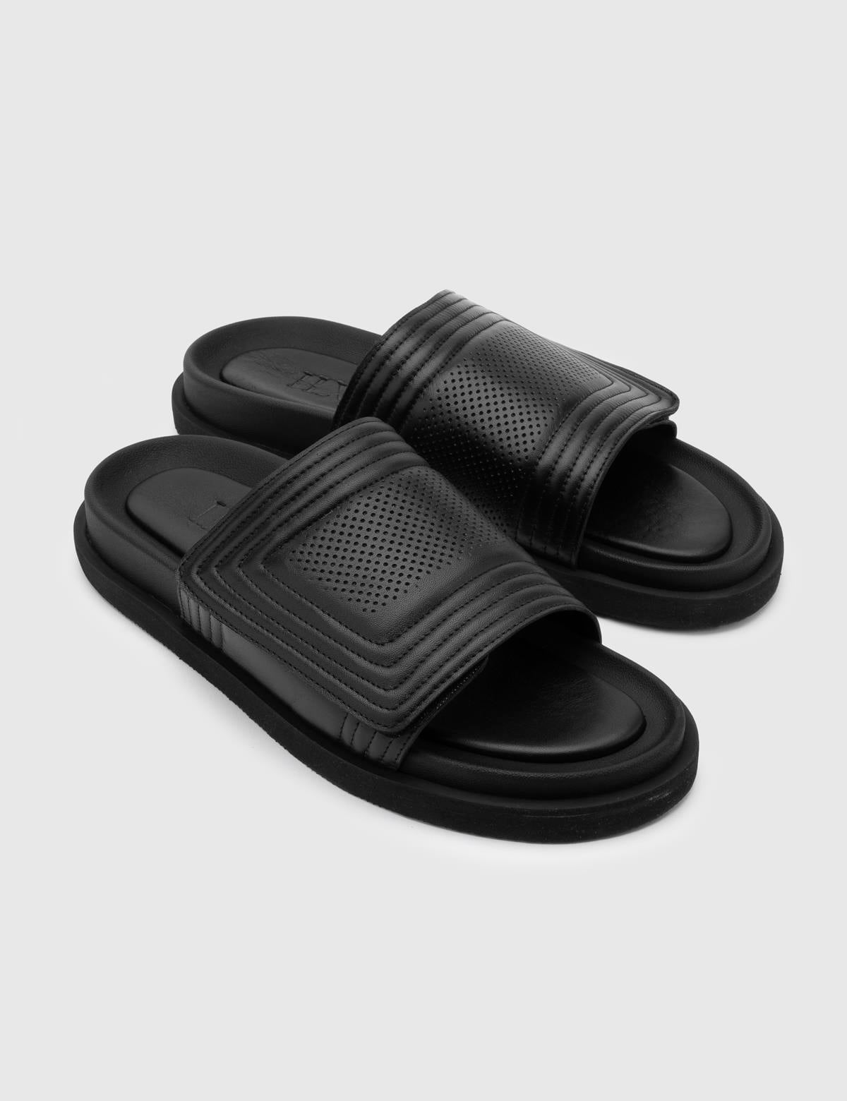 Fulvio Black Leather Men's Slipper