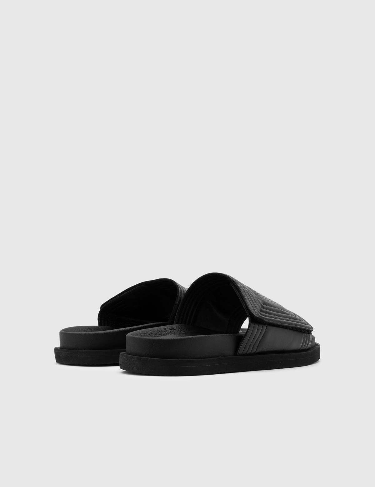 Fulvio Black Leather Men's Slipper