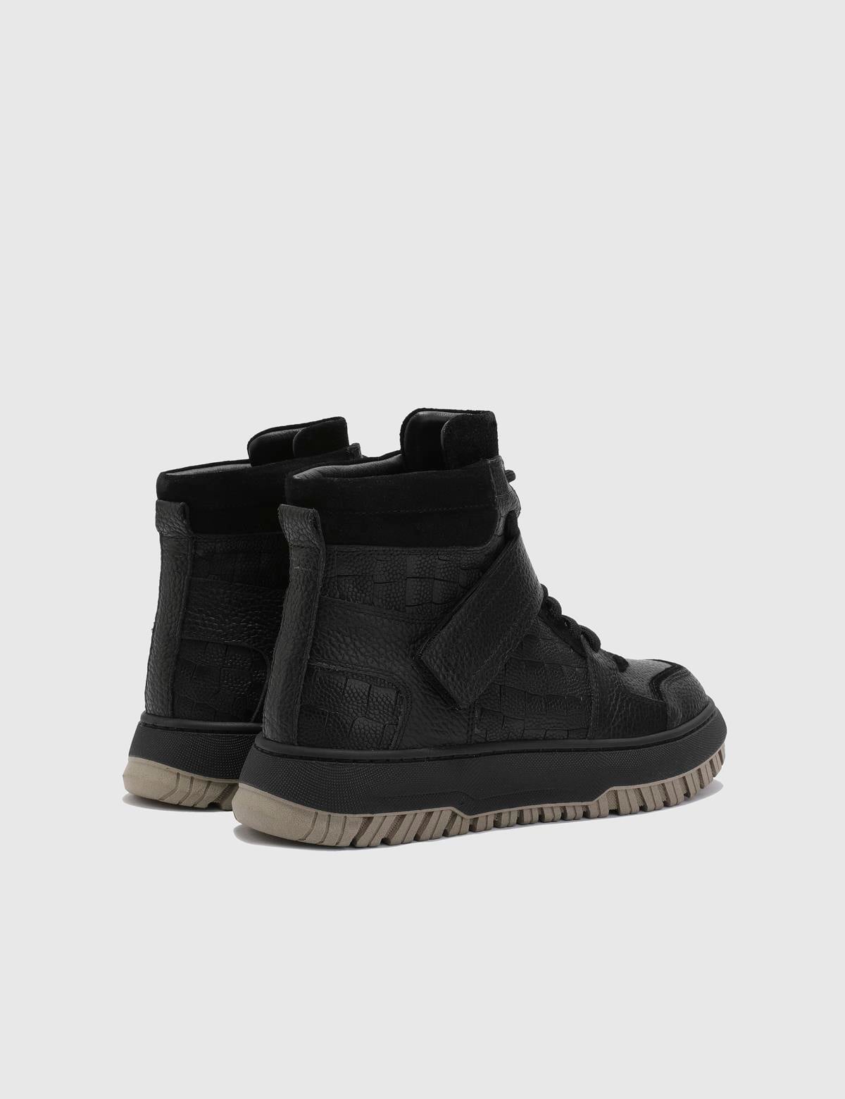Gardenia Black Leather Women's Boot