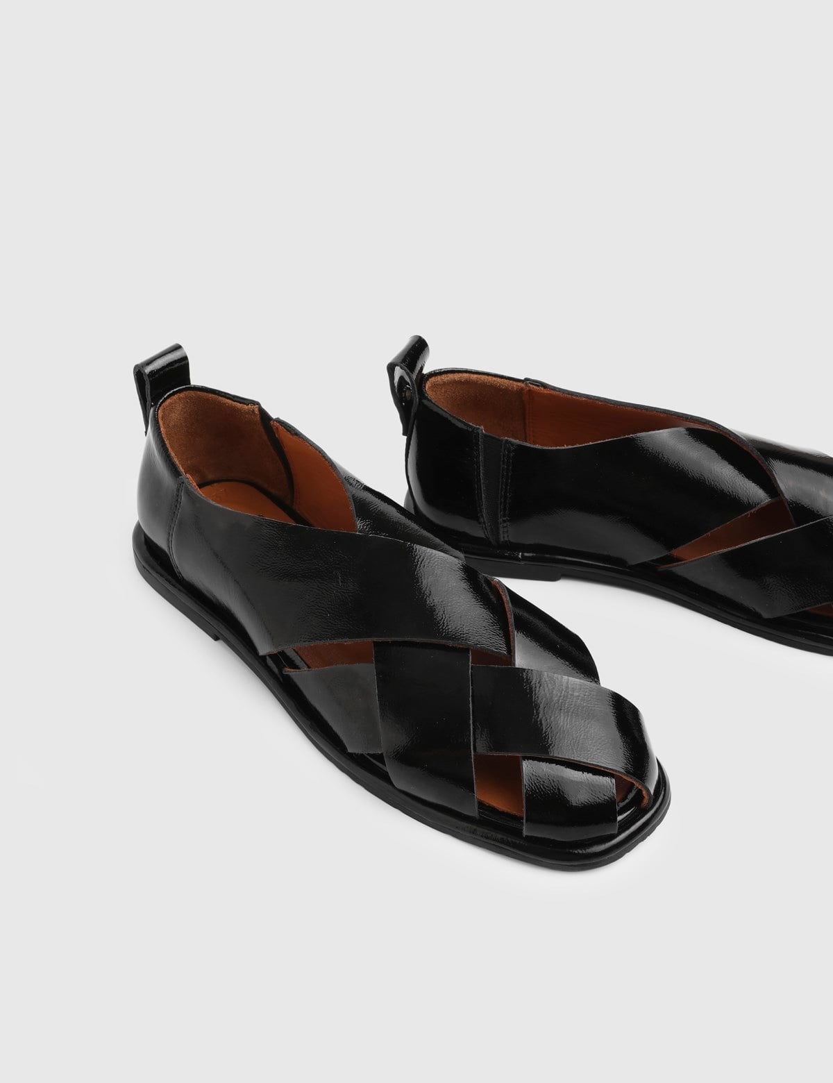 Hintum Black Patent Leather Women's Sandal