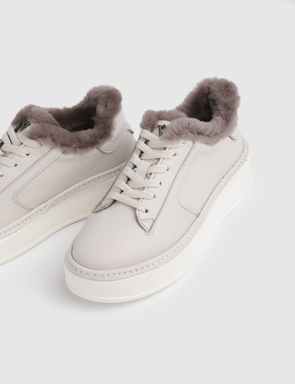 Ivy Beige Floater Leather Women's Sneaker
