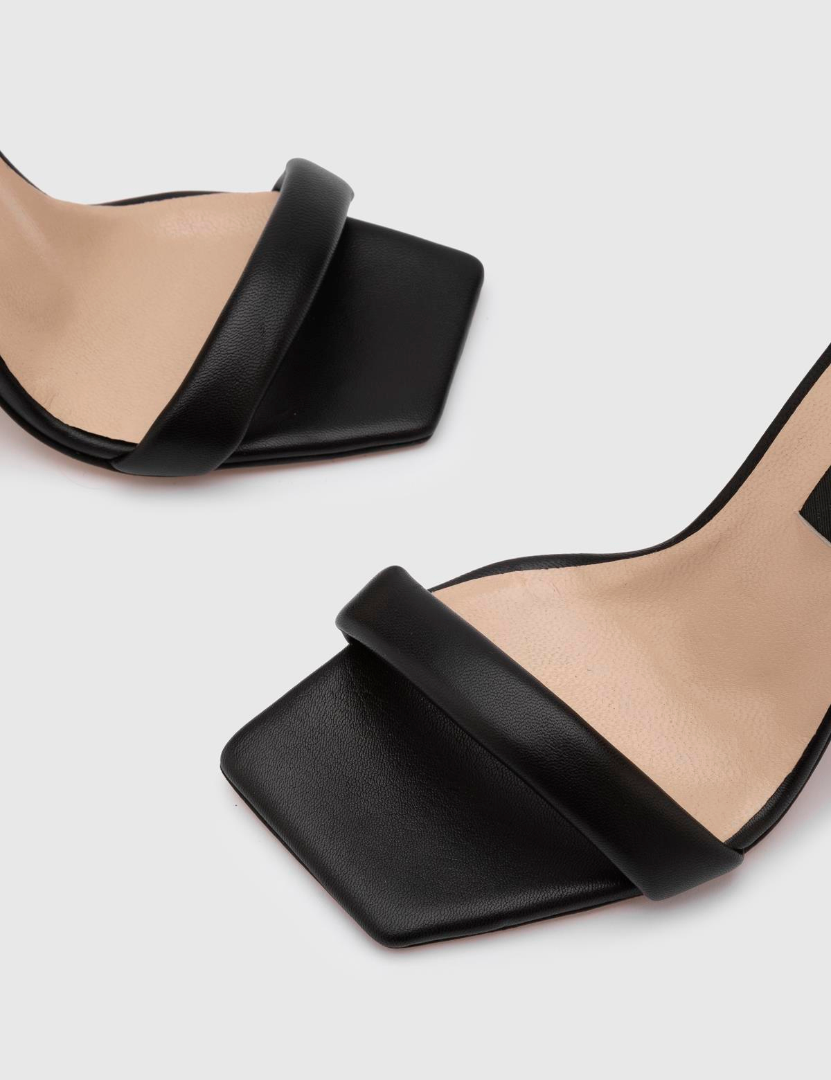 Kaede Black Leather Women's Heeled Sandal