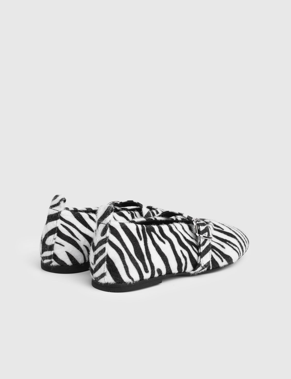 Kairi Kadın Babet Zebra