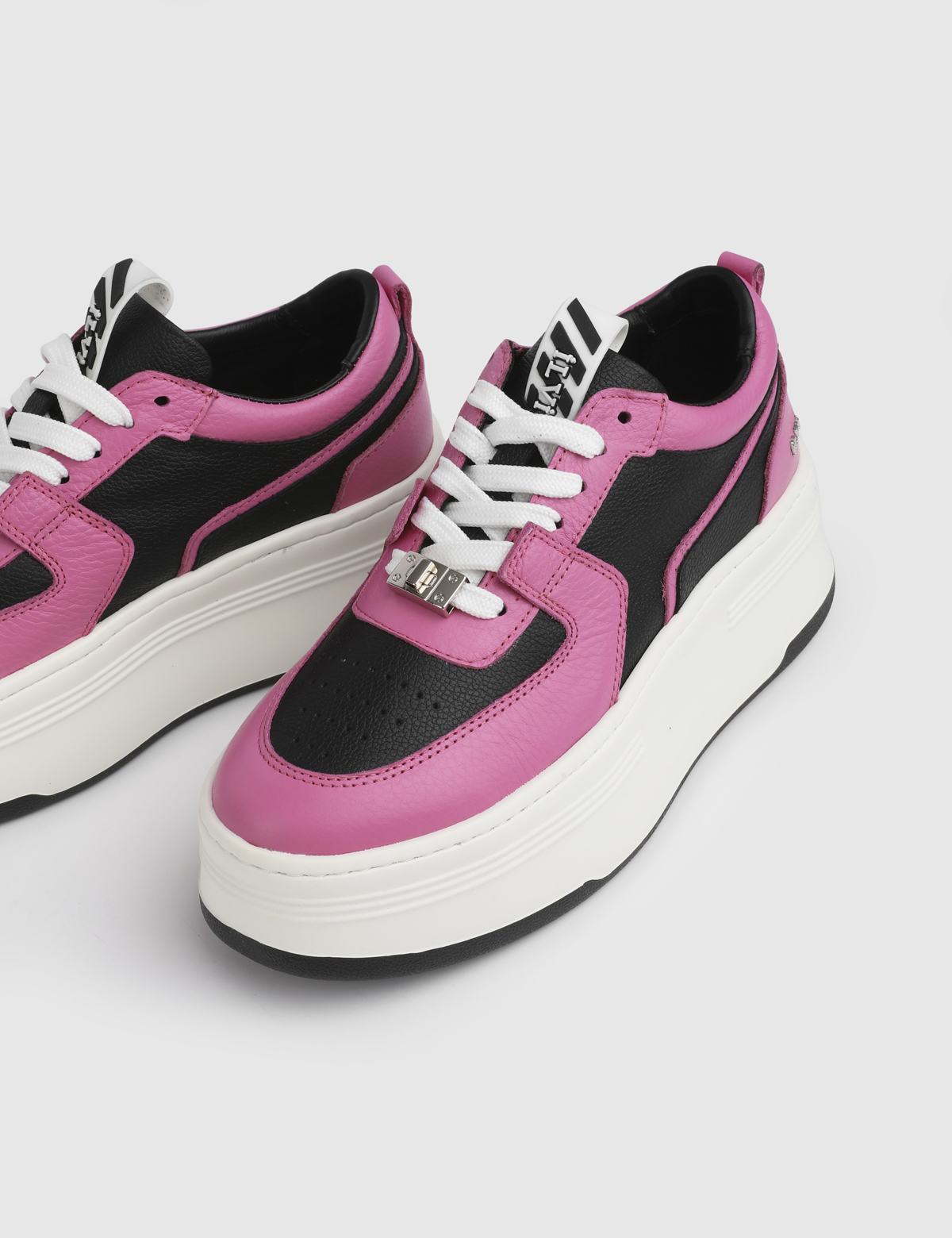 Kato Fuchsia Leather Women's Sneaker