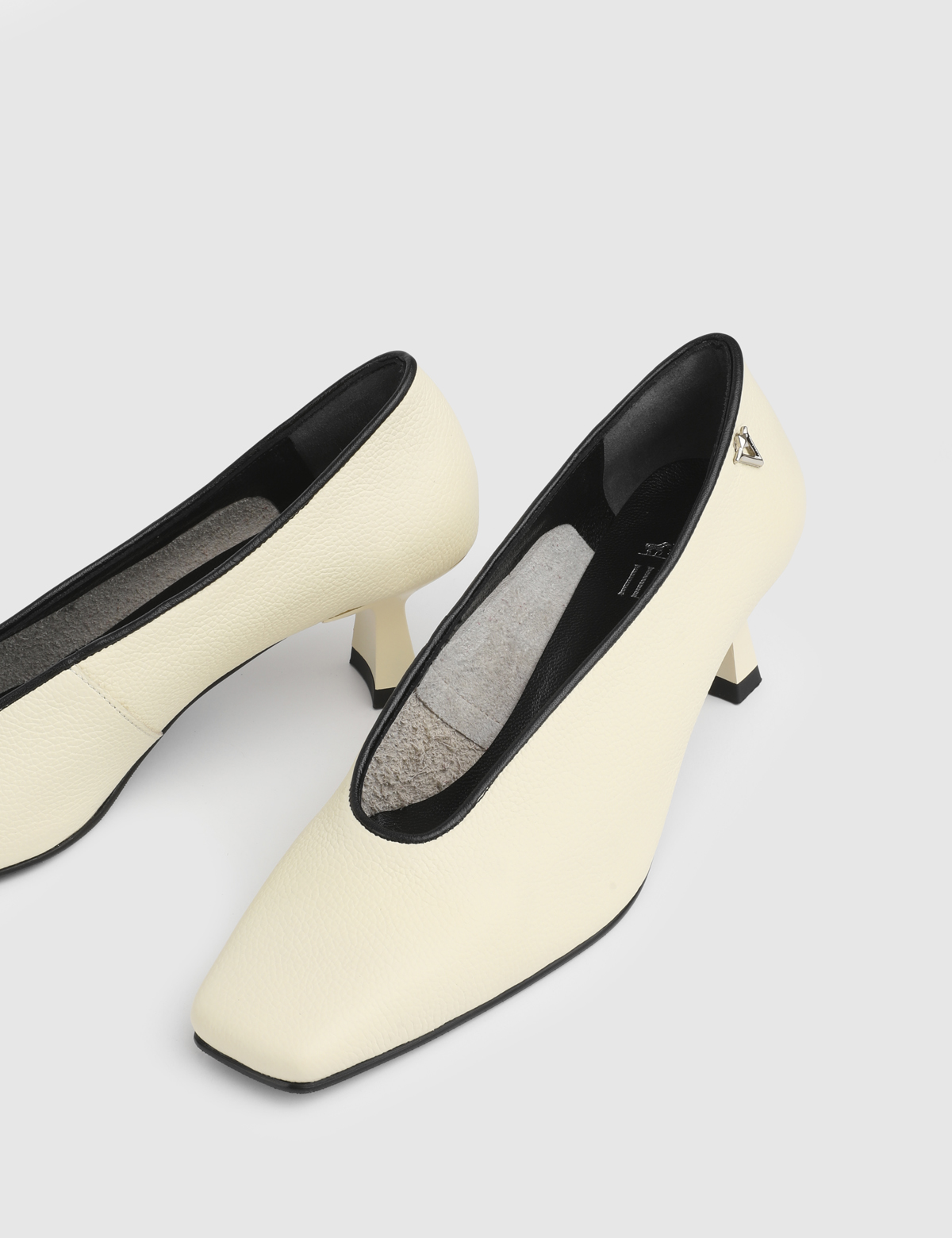Muna Yellow Floater Leather Women's Pump