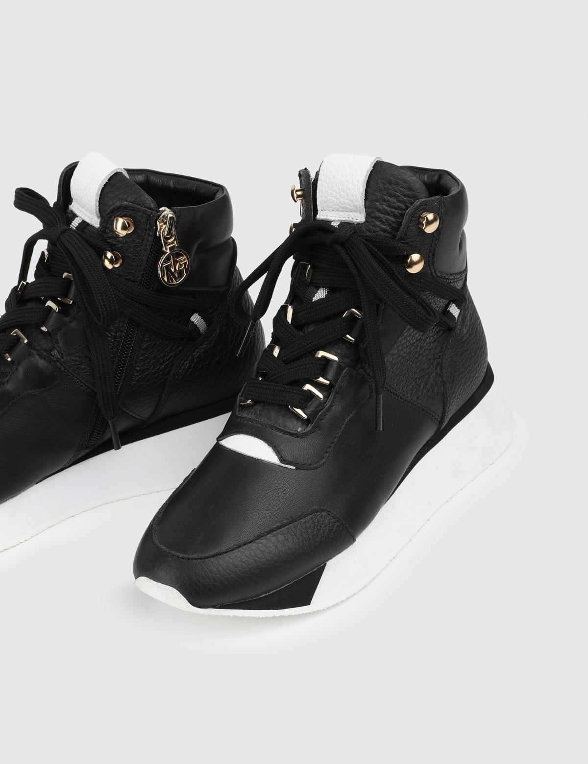 Oz Black Leather Women's Boot