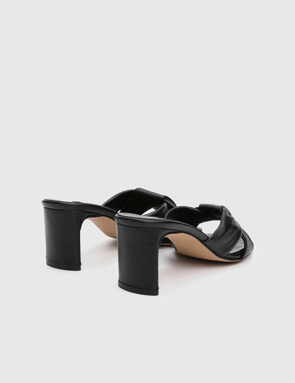 Stragier Black Leather Women's Heeled Slide