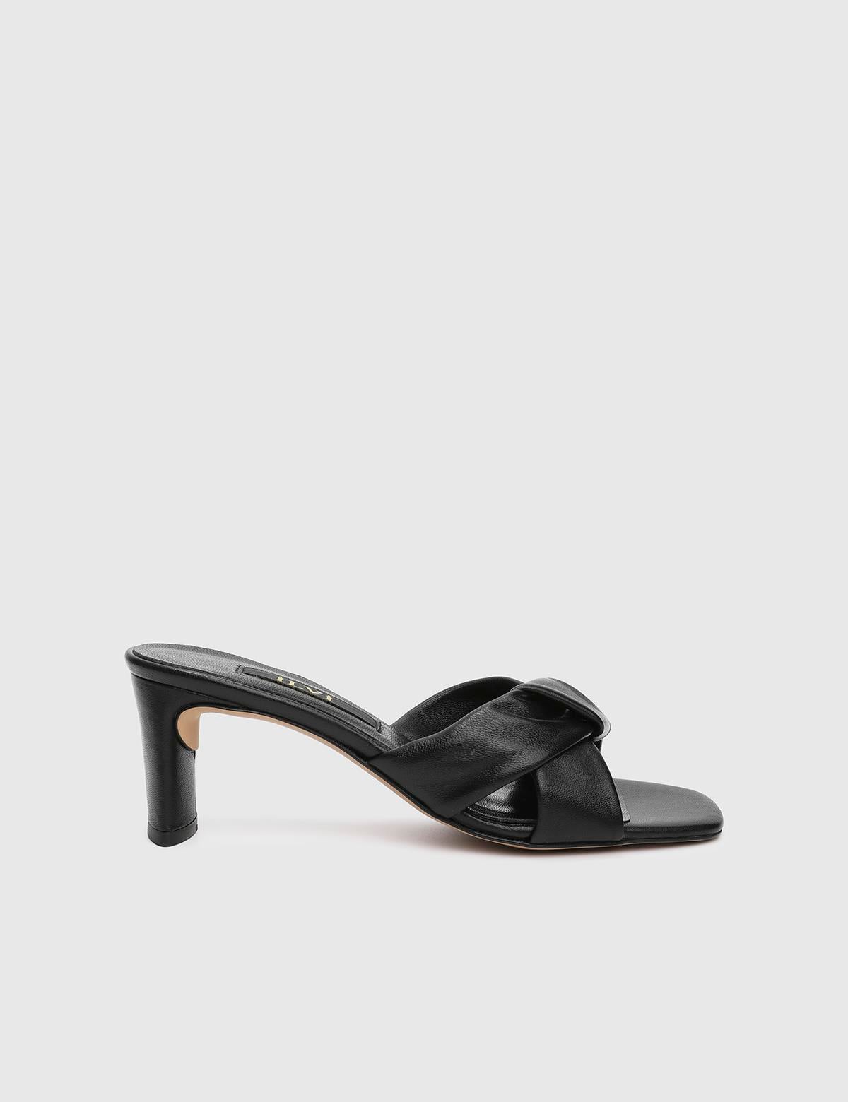 Stragier Black Leather Women's Heeled Slide