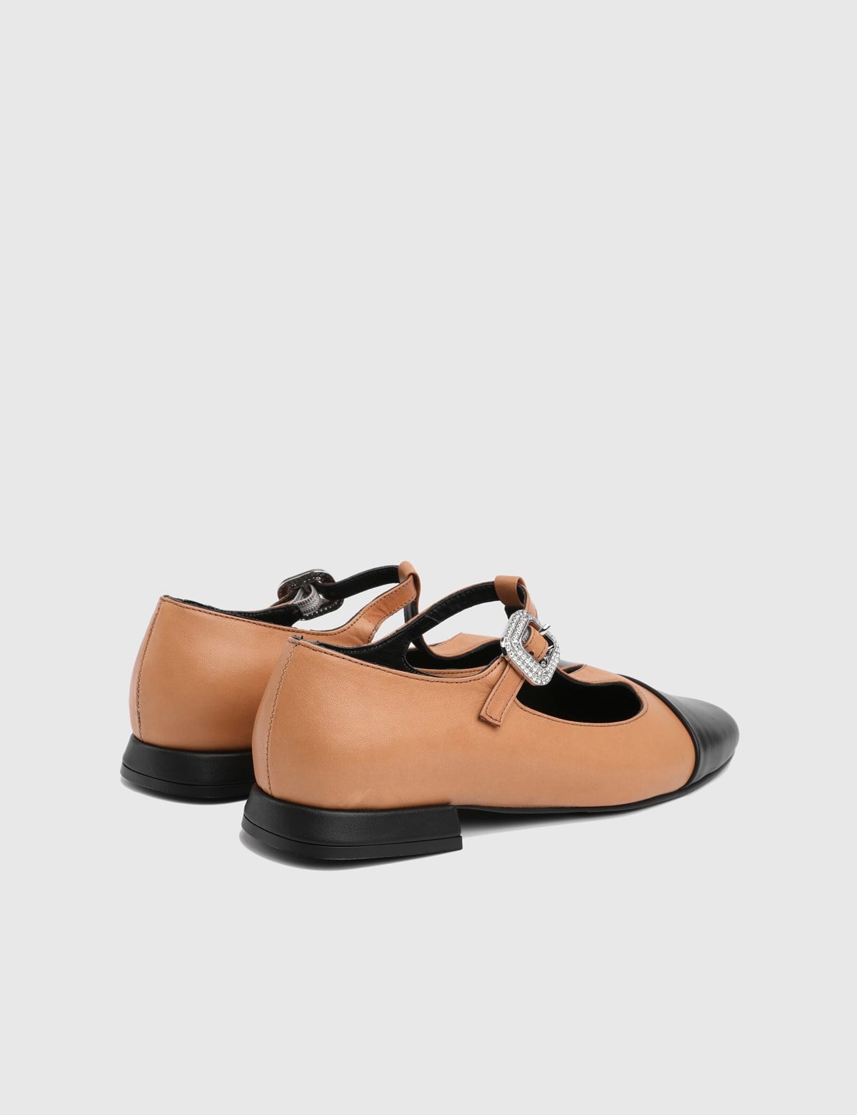 Vairin Camel Leather Women's Ballerina