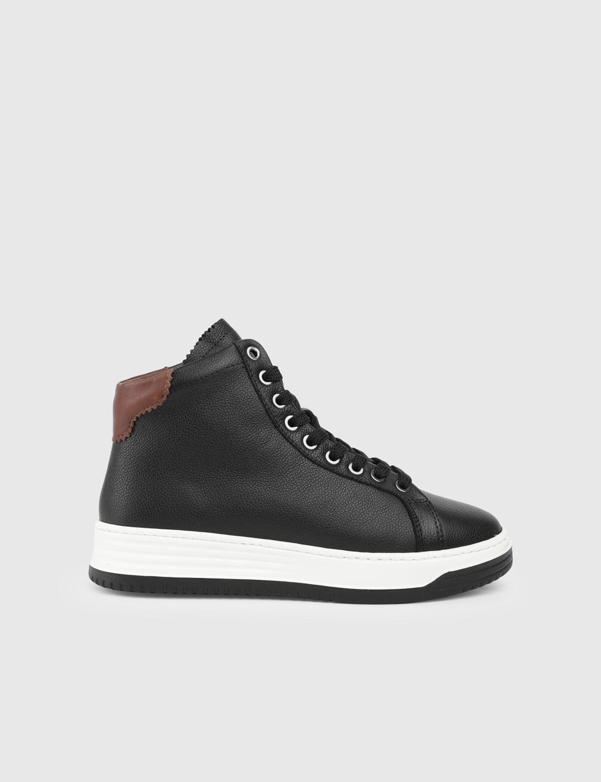 Vibe Black Leather Women's Boot