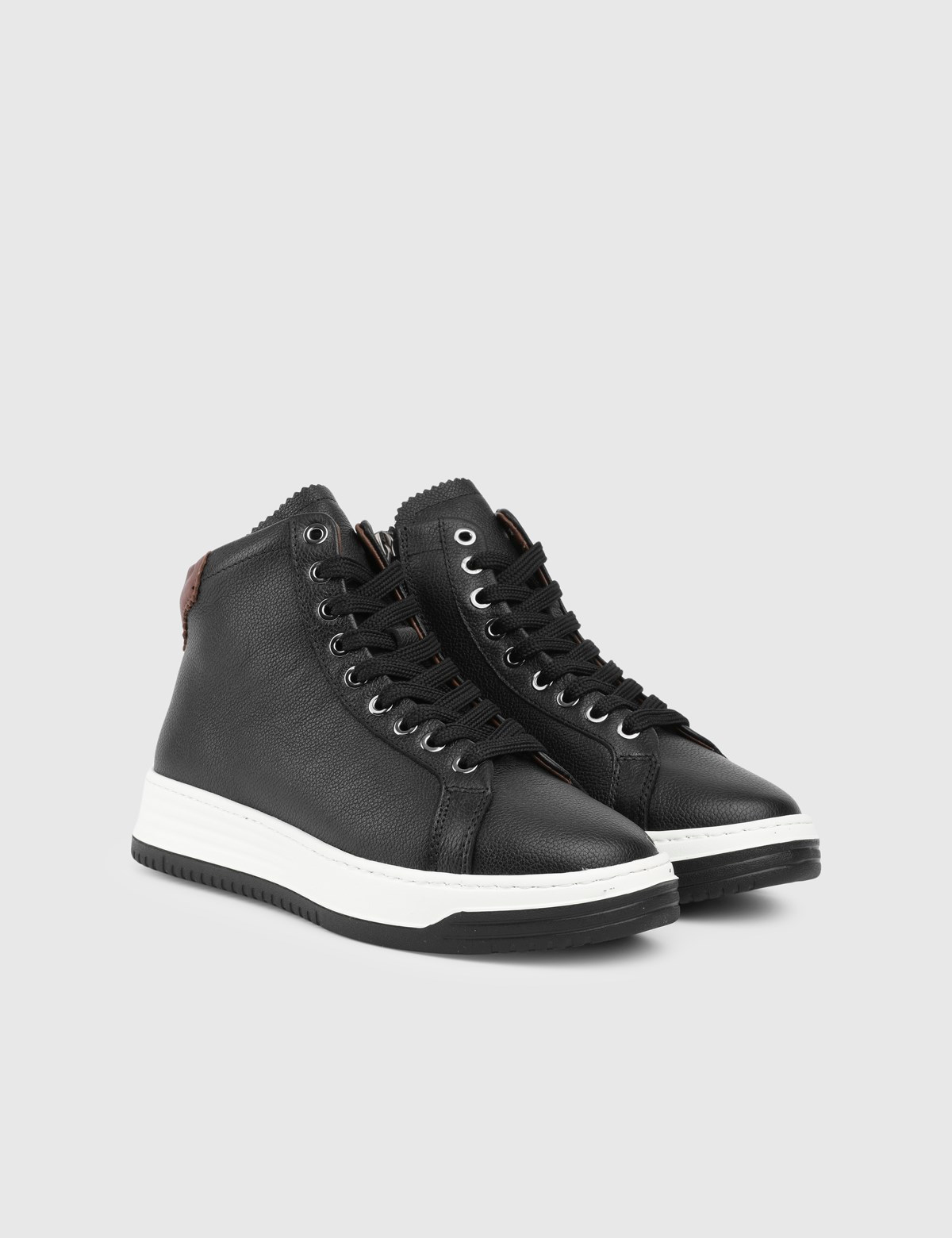 Vibe Black Leather Women's Boot