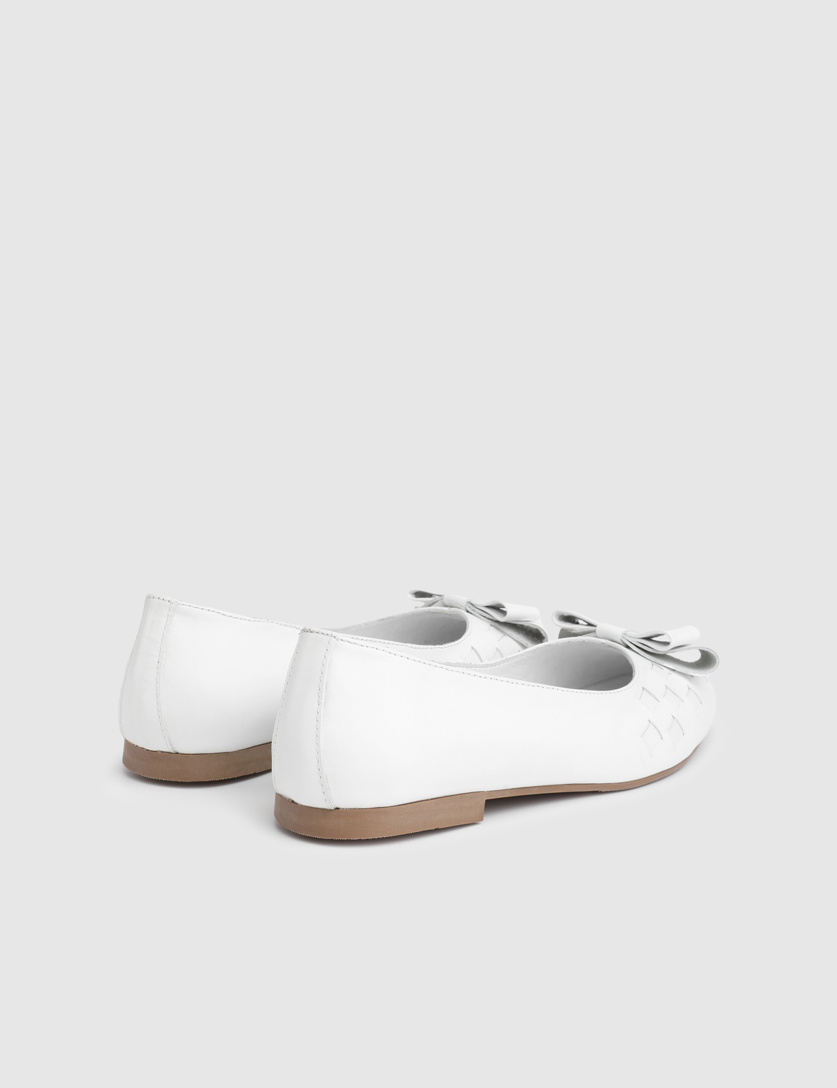 Vireya White Leather Women's Ballerina