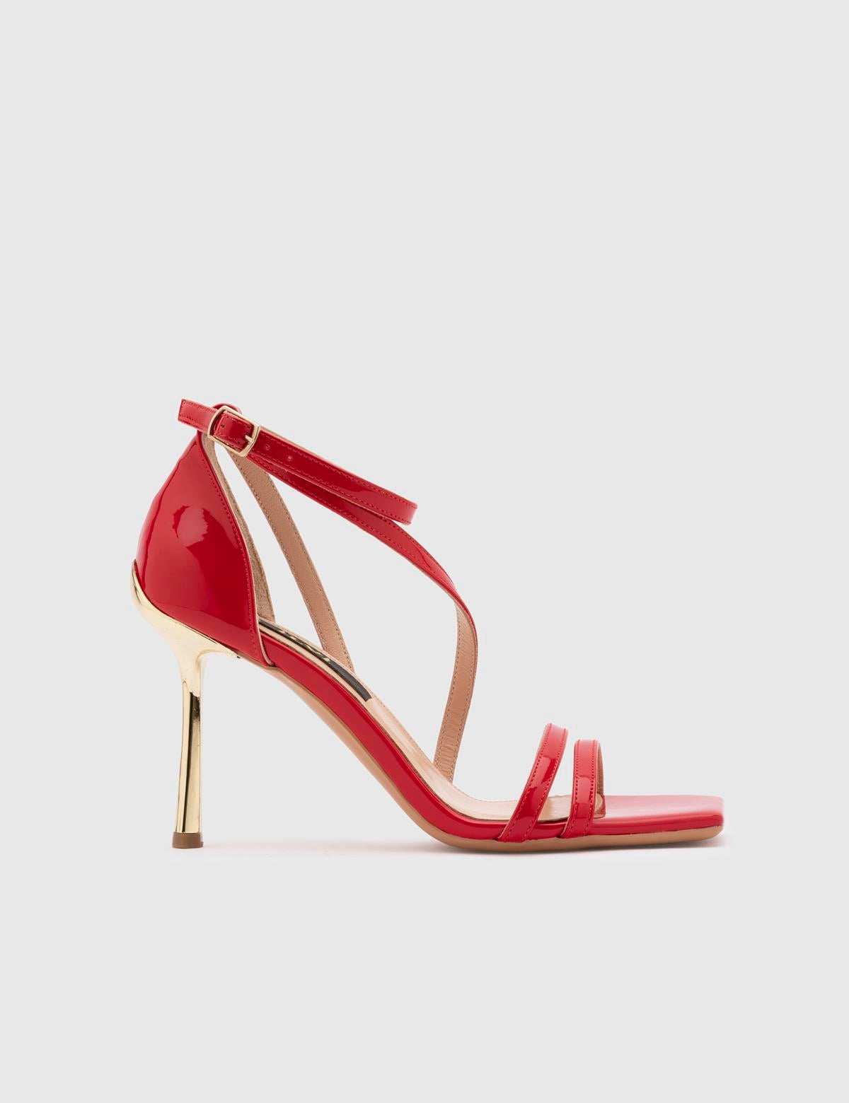 Wallen Red Patent Leather Women's Sandal