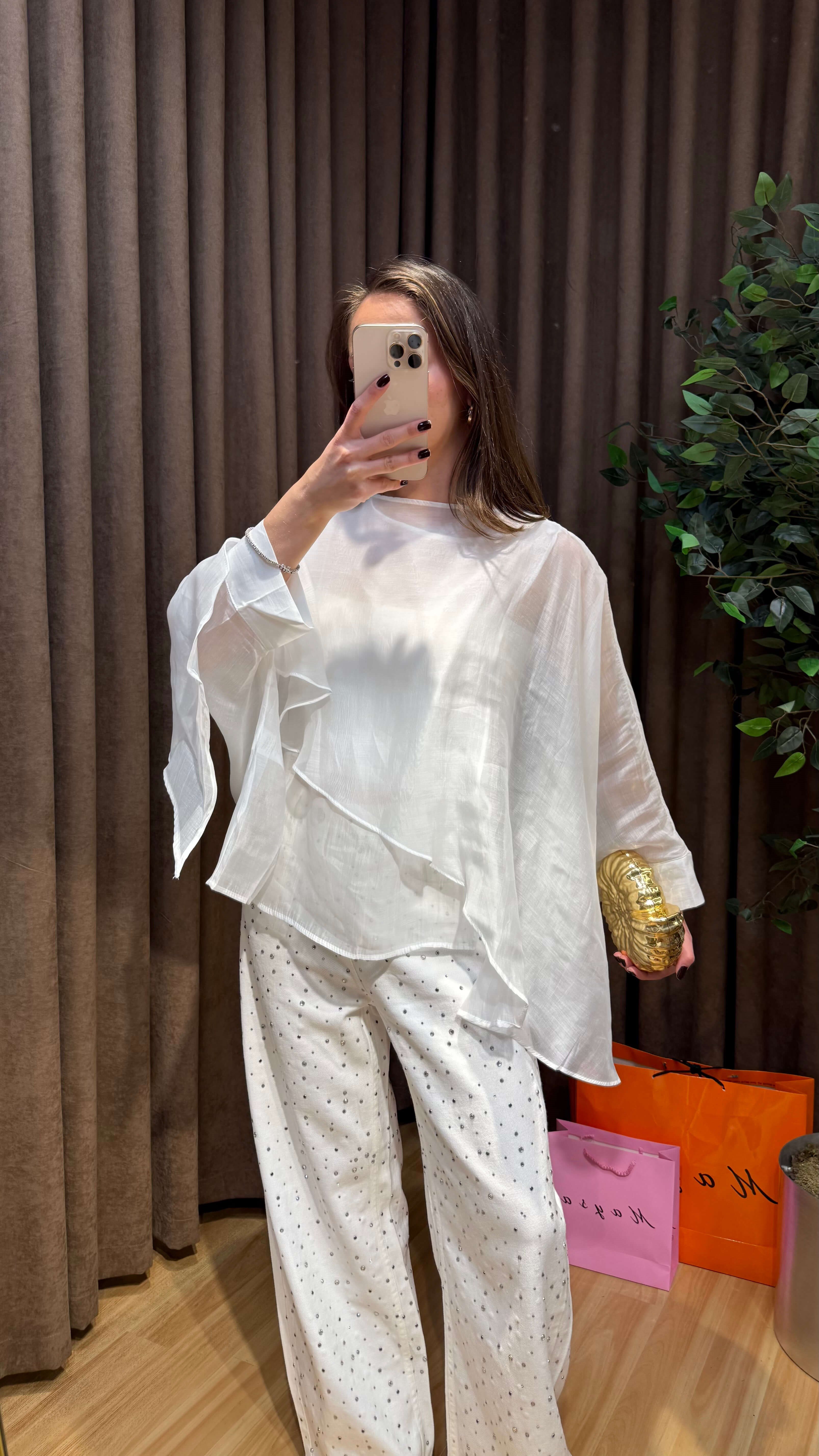 BEYAZ PELERİN MODEL TÜL BLUZ
