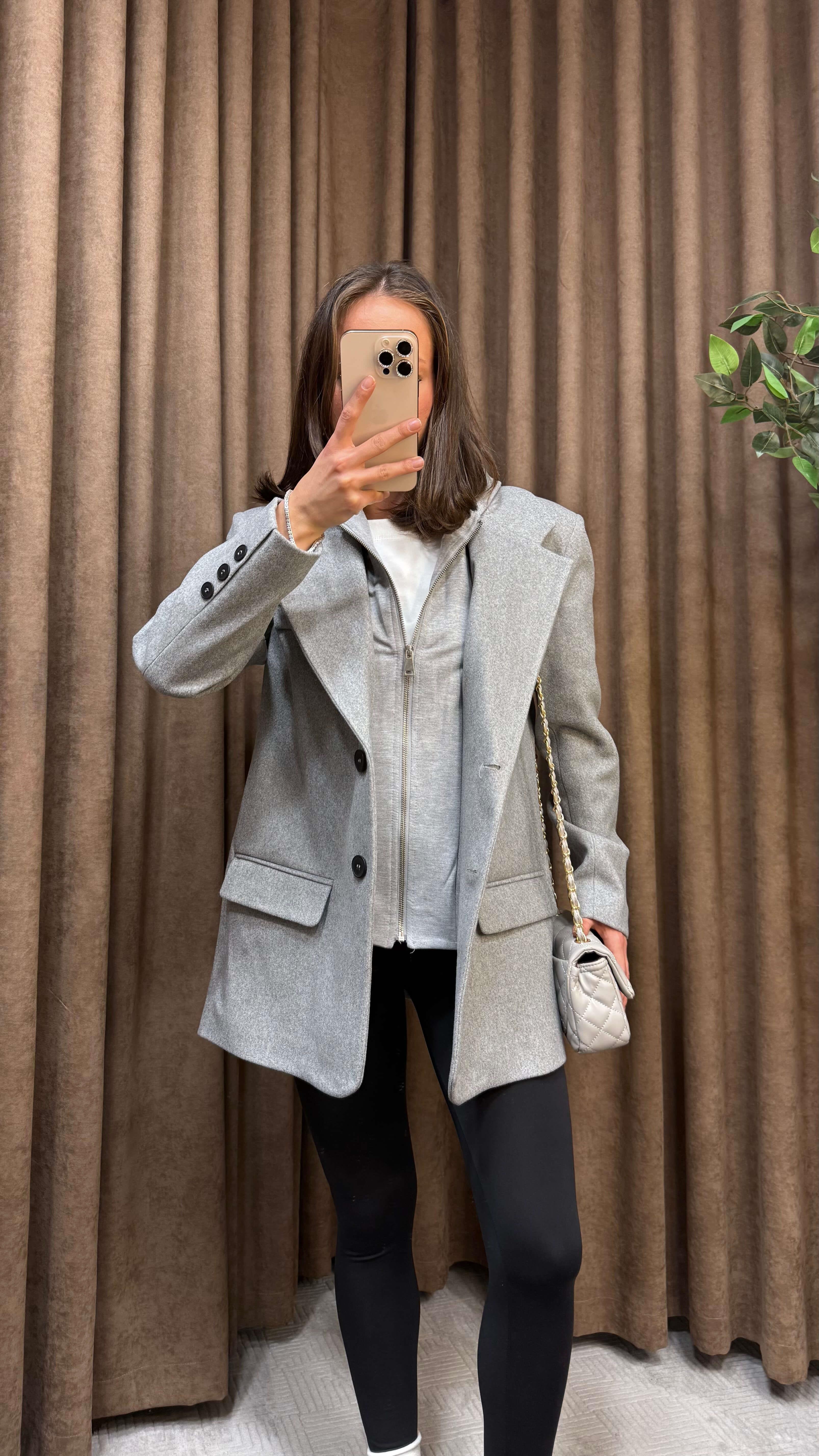 GRİ HIRKA DETAYLI KAPÜŞONLU BLAZER CEKET