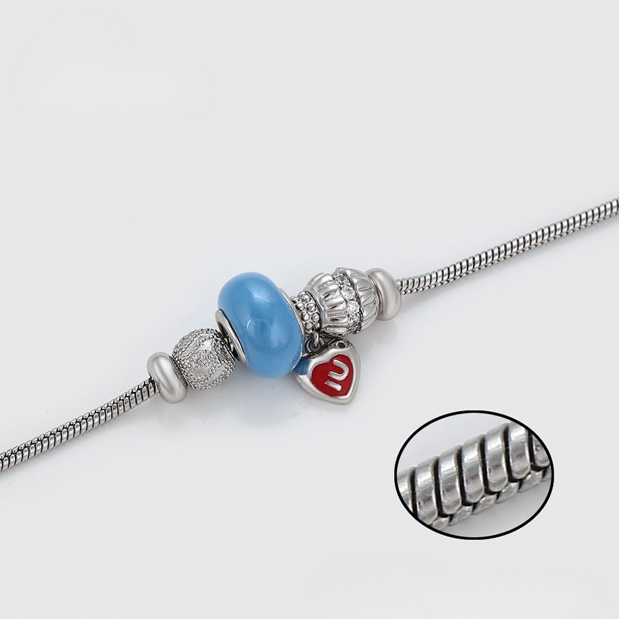 Kalp Detaylı Platin Kaplama Charm Kadın Bileklik