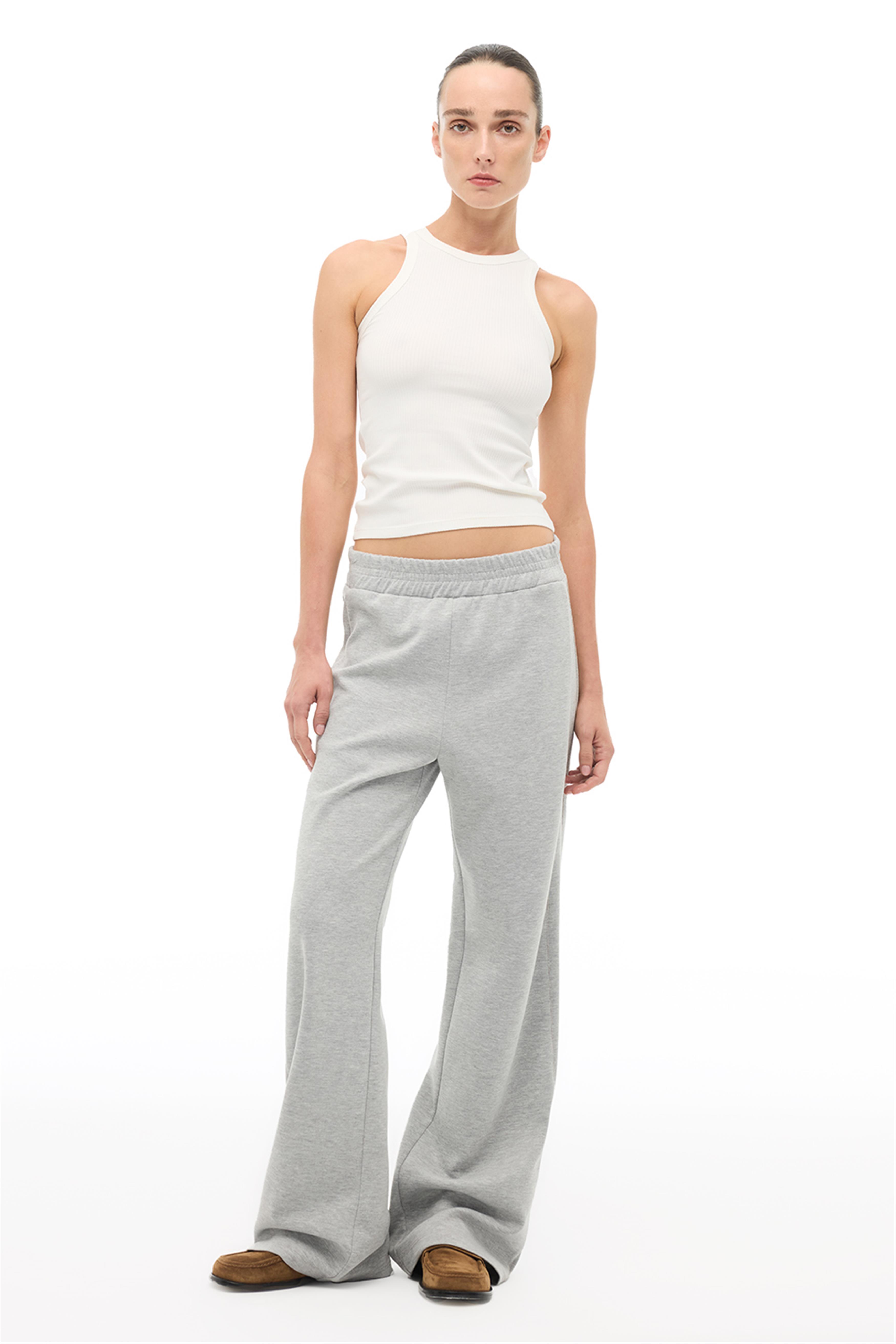 Amorinas Slim Fit Standart Boy Sıfır Kol Bisiklet Yaka Ekru Bluz