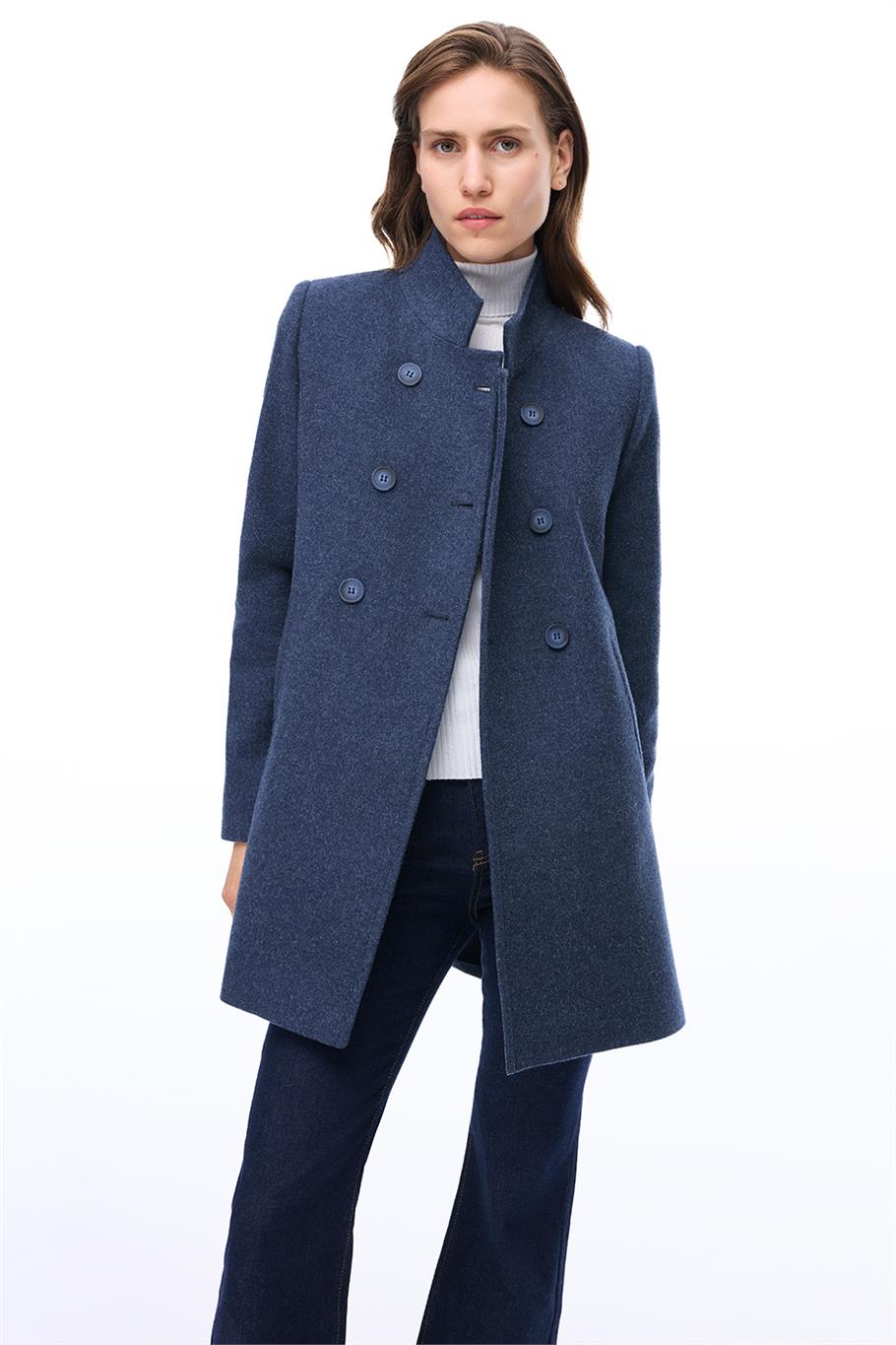 Arlines Diz Üstü Takma Kol Hakim Yaka Lacıvert Renk Kadın Kaban