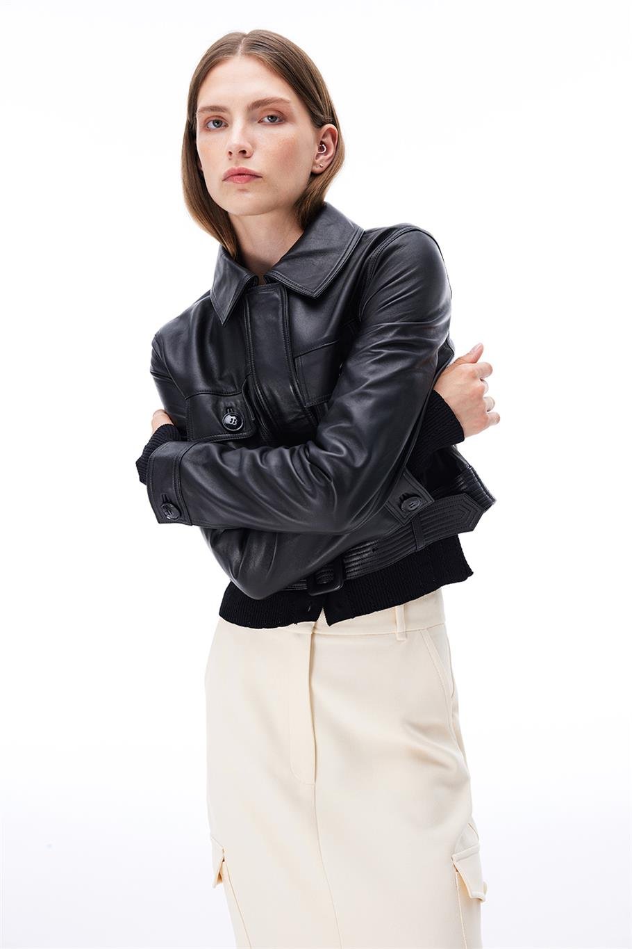 Aurens Slim Fit Kısa Boy Takma Kol Gömlek Yaka Siyah Ceket