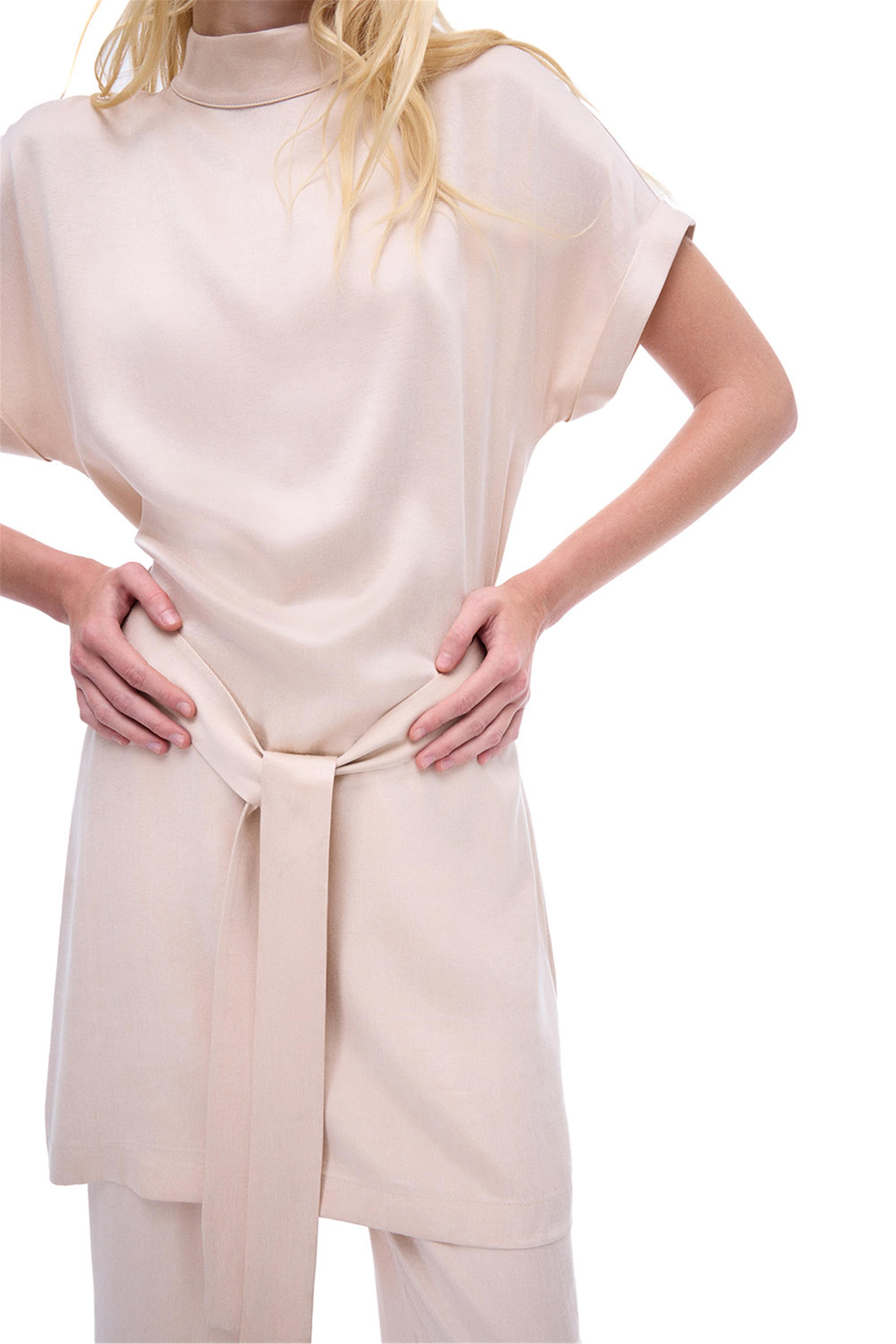 Bambuck Regular Fit Diz Üstü Düşük Kollu Yarım Dik Yaka Bej Renk Elbise