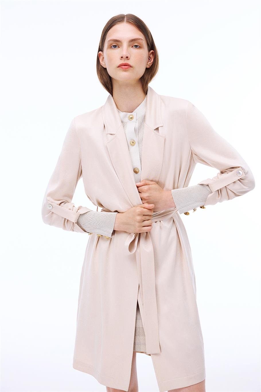 Bambuck Regular Fit Diz Üstü Düşük Kollu Ceket Yaka Bej Renk Trenckot