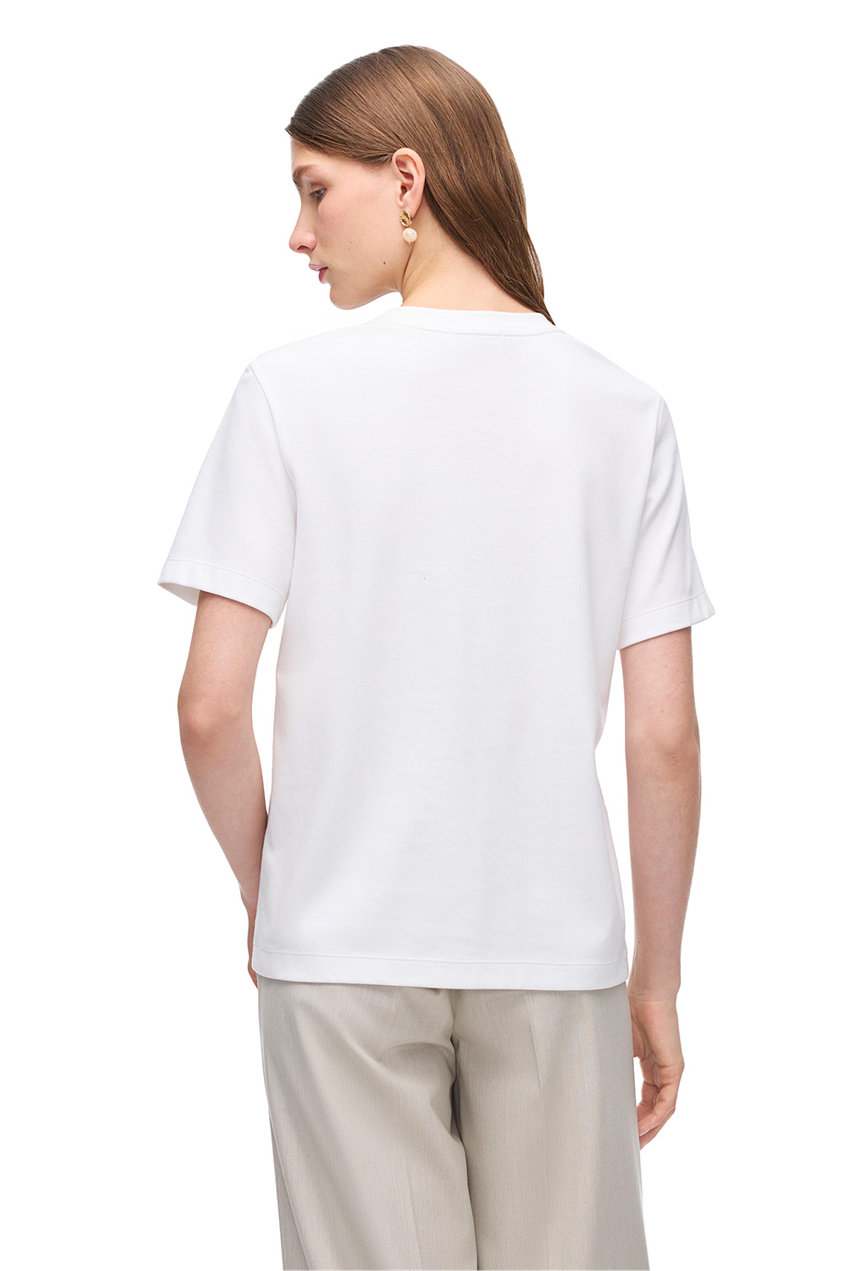 Beyaz %100 Pamuk Rahat Kalıp Bisiklet Yaka Tişört