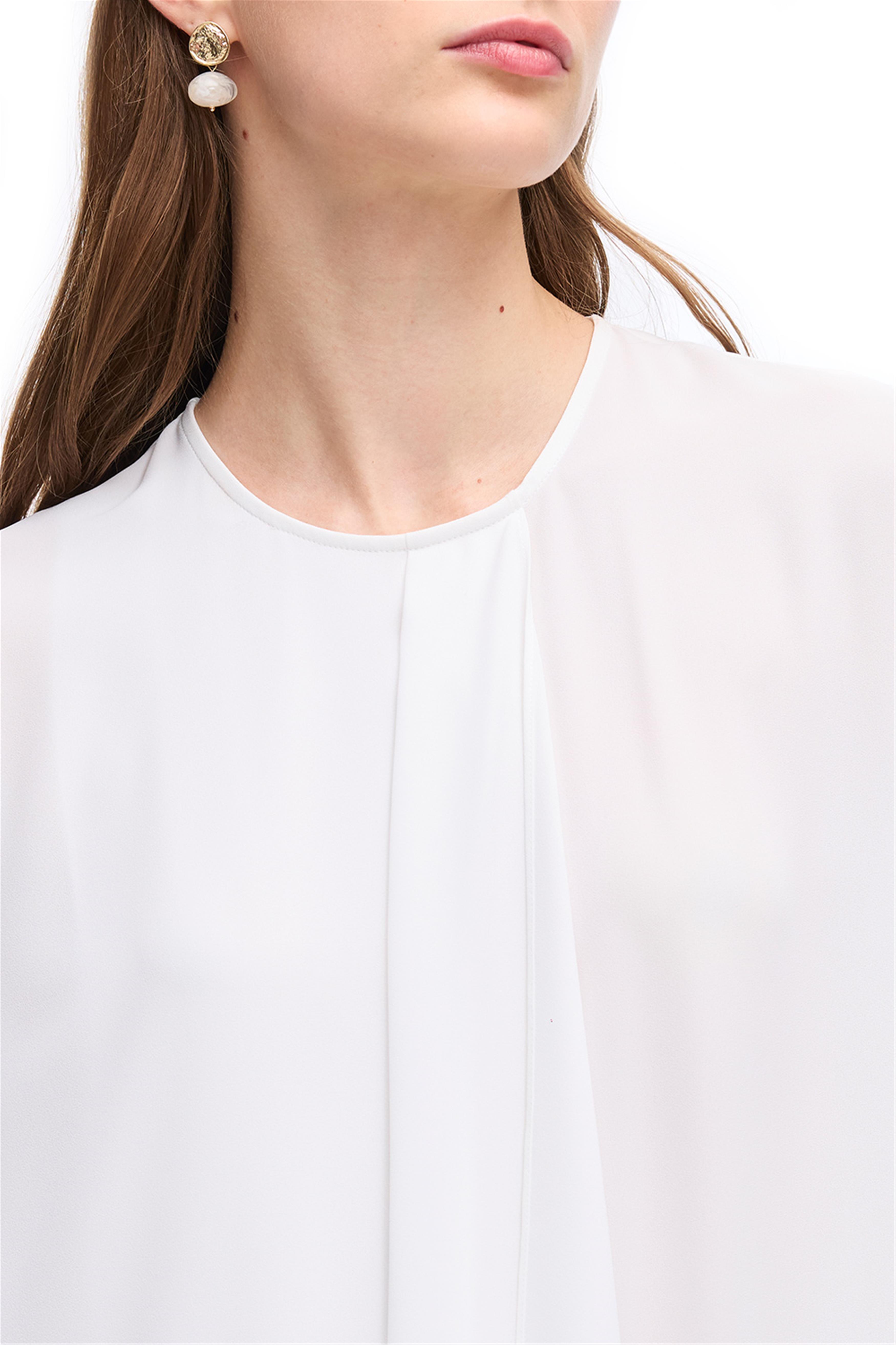 Beyaz Ametist Rahat Kalıp Bisiklet Yaka Bluz