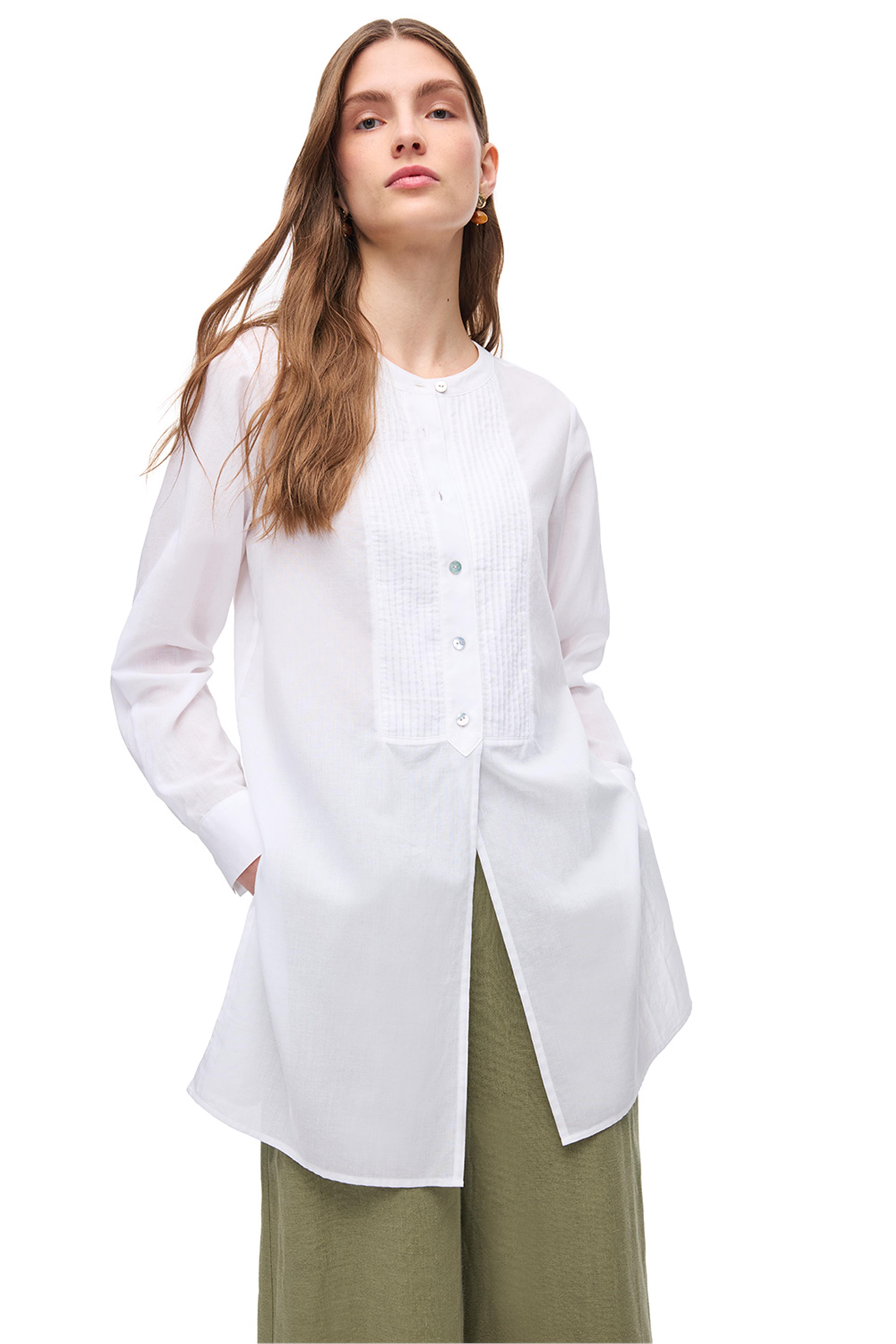 Beyaz Hakim Yaka Pamuklu Uzun Kollu Gömlek