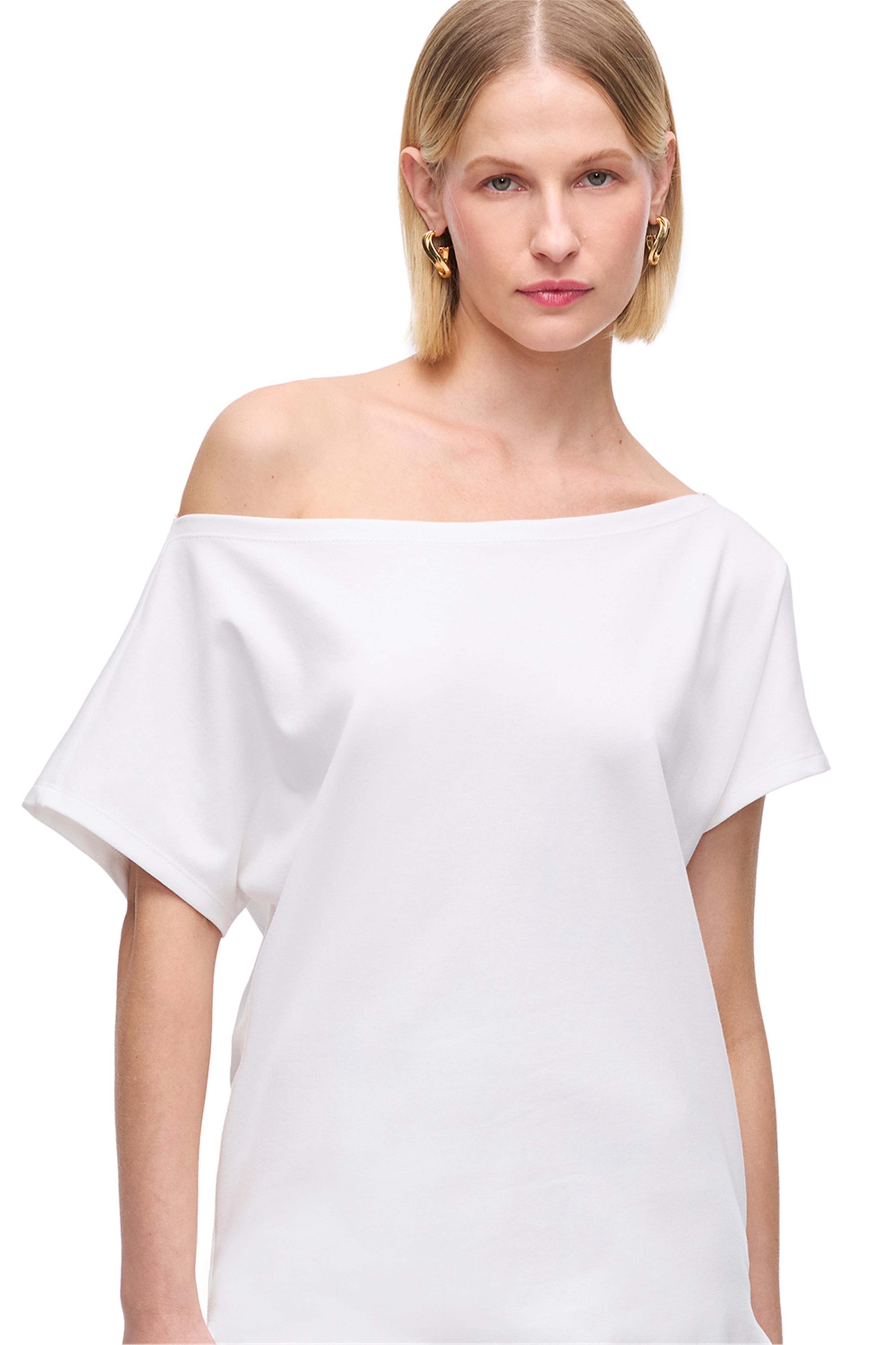 Beyaz Kayık Yaka Pamuklu Tişört