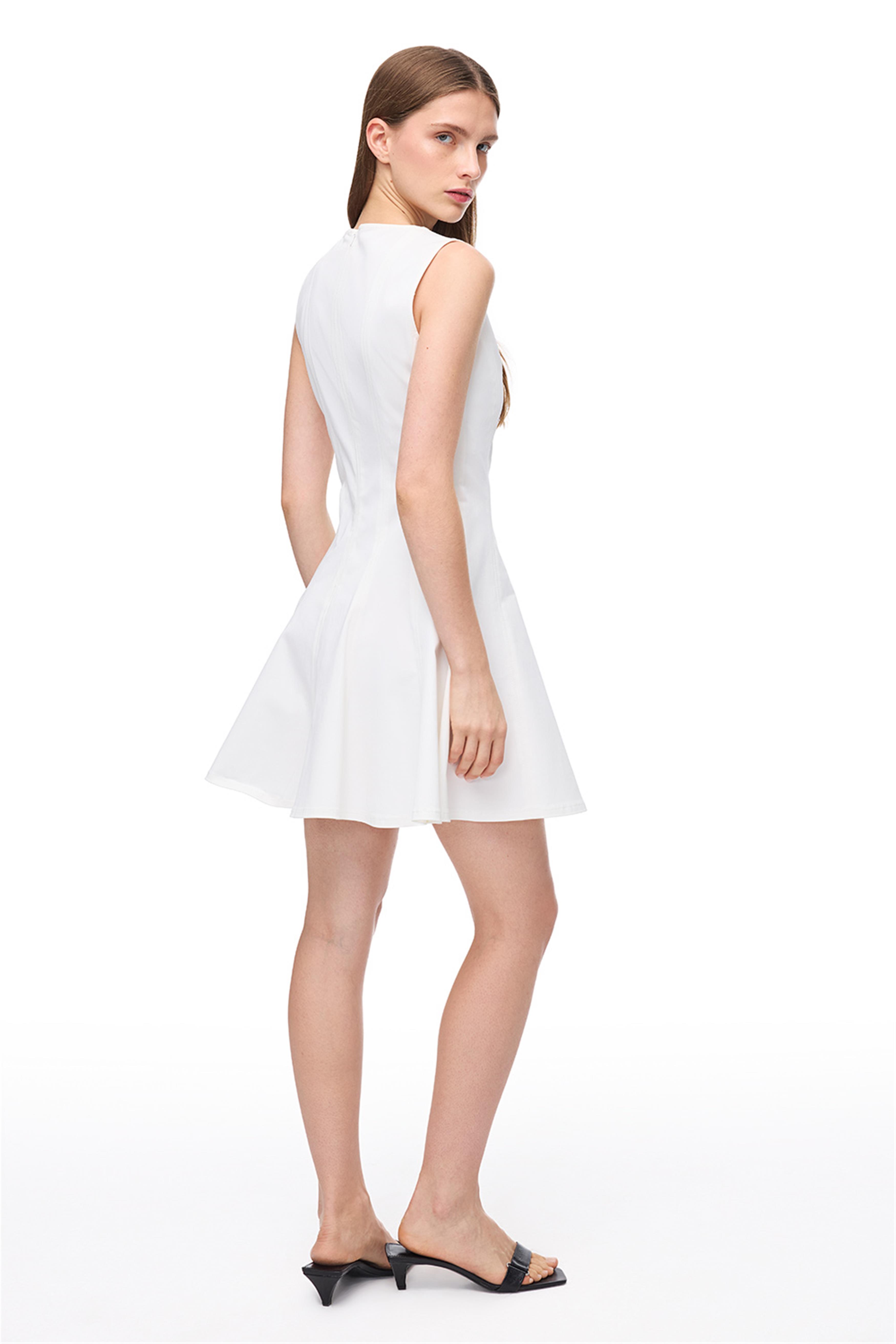 Beyaz Kayık Yaka Slim Fit Mini Beyaz Elbise