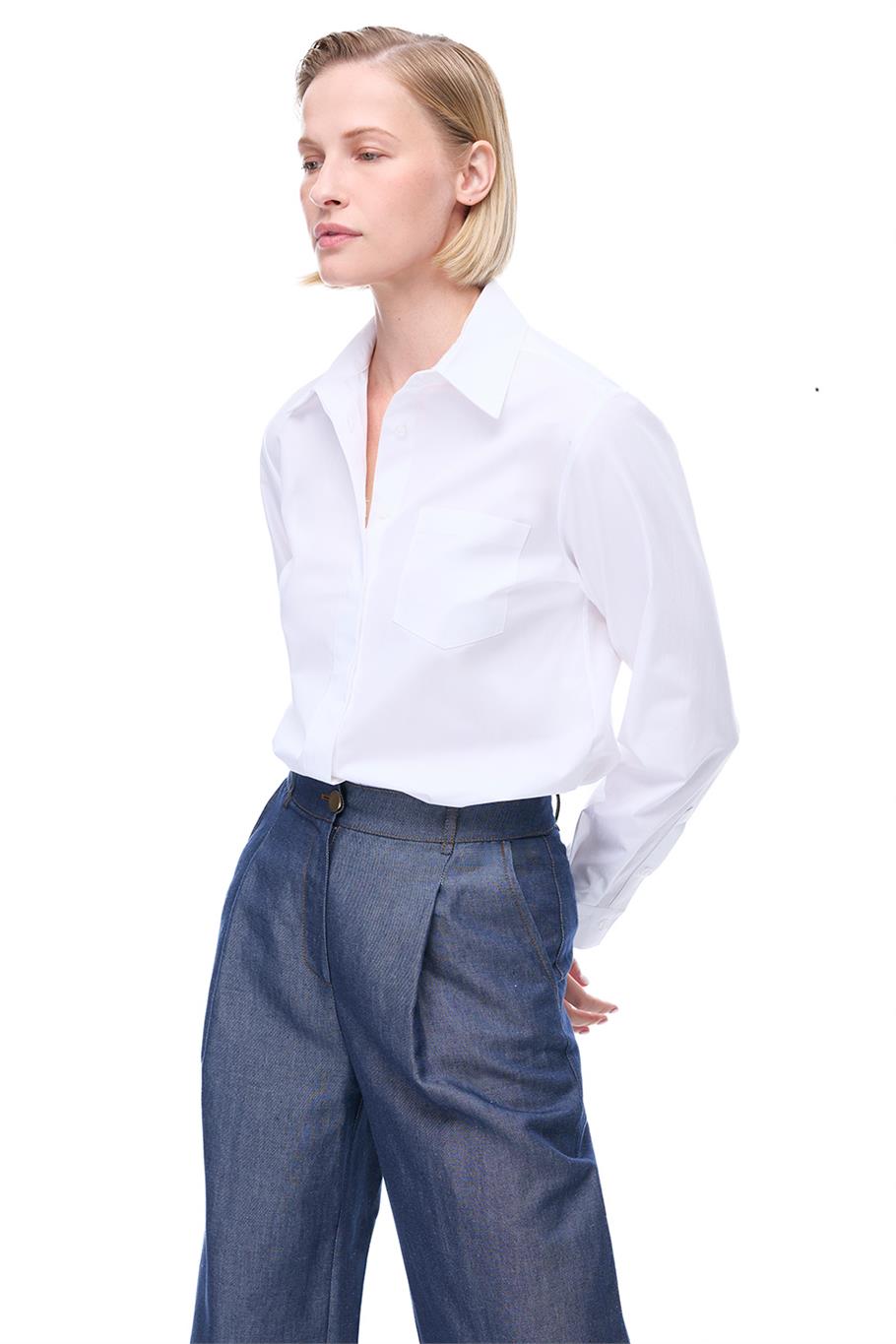 Beyaz Klasik Yaka Gömlek