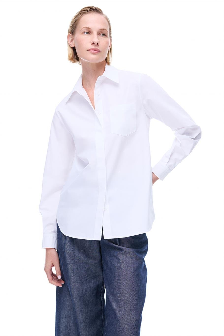 Beyaz Klasik Yaka Gömlek