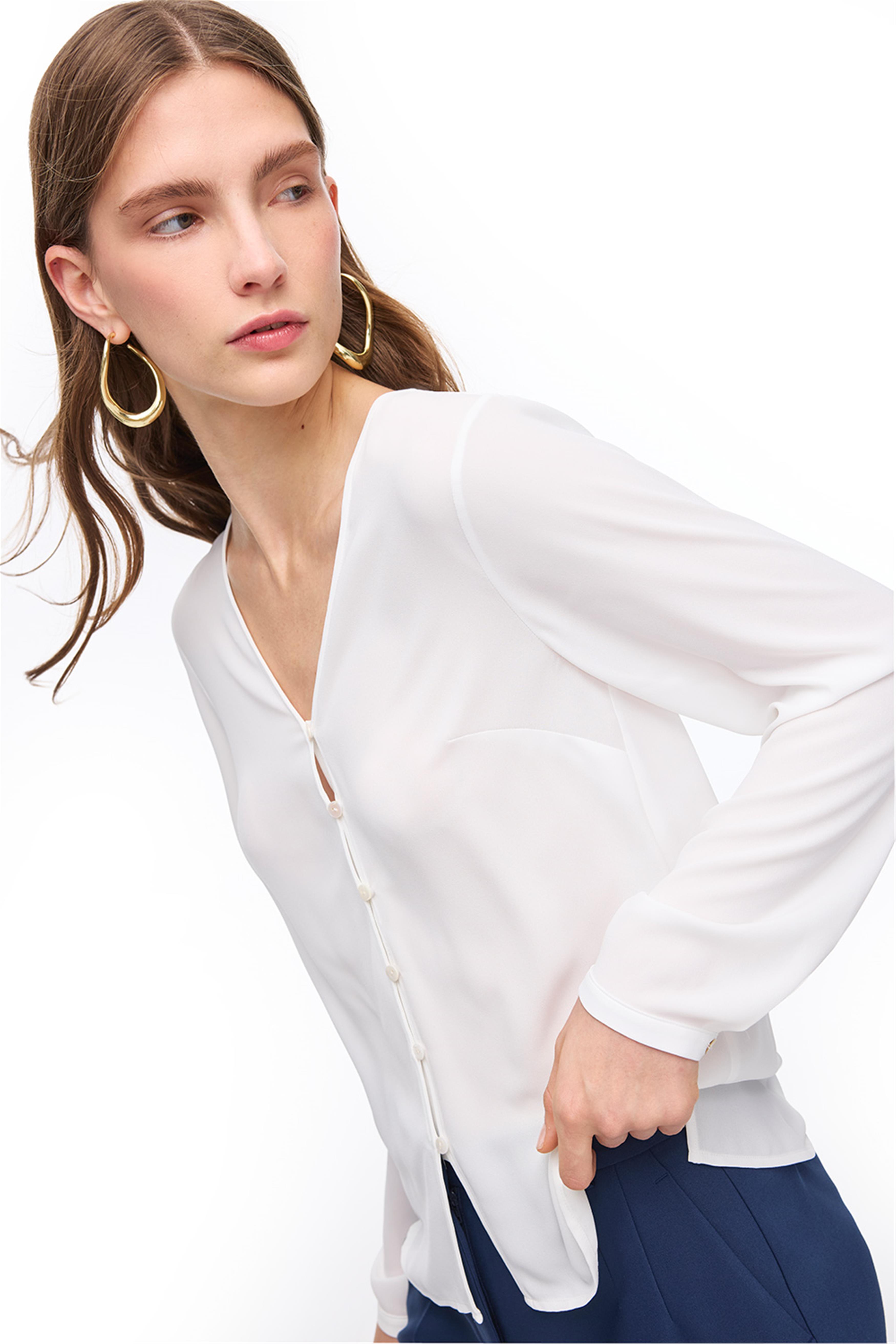 Beyaz Uzun Kollu V-Yaka Bluz