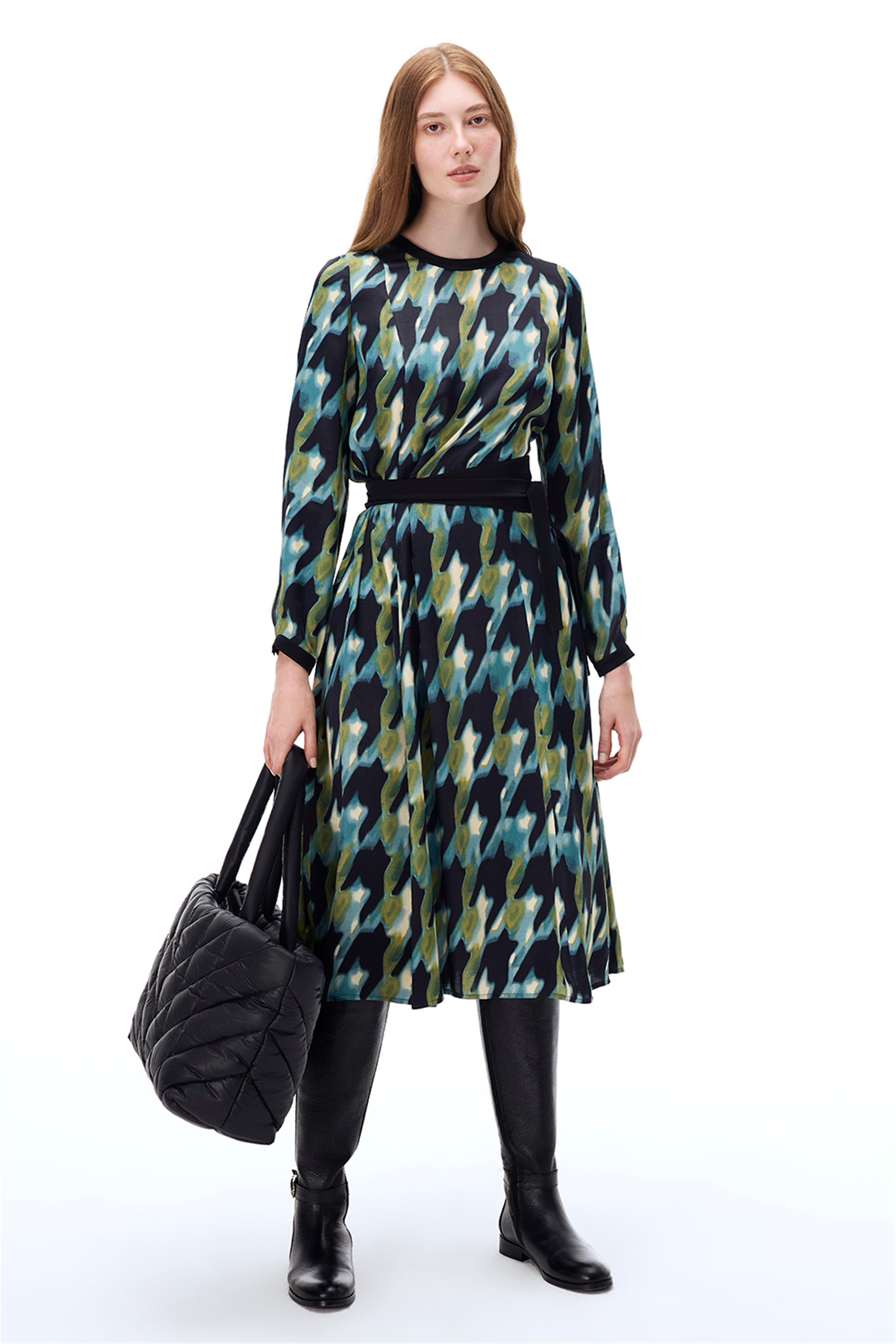 Bladders Rahat Kalıp Diz Üstü Takma Kol Bisiklet Yaka Çok Renkli Elbise