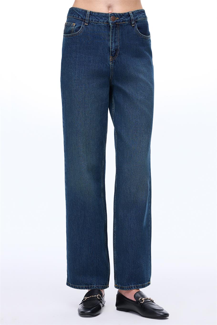 Blendas Bele Oturan Uzun Boy Mavi Pantolon