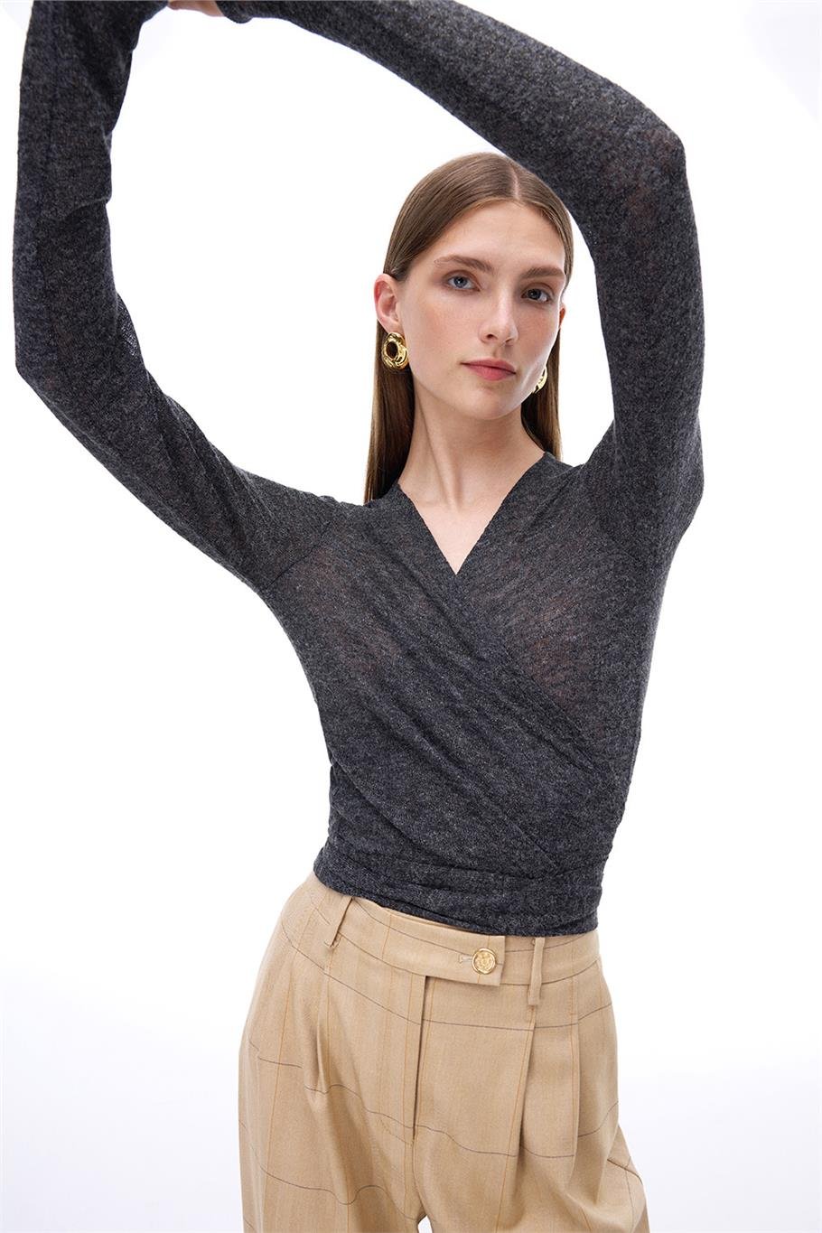 C704 Bonnie Slim Fit V-Yaka Hirka