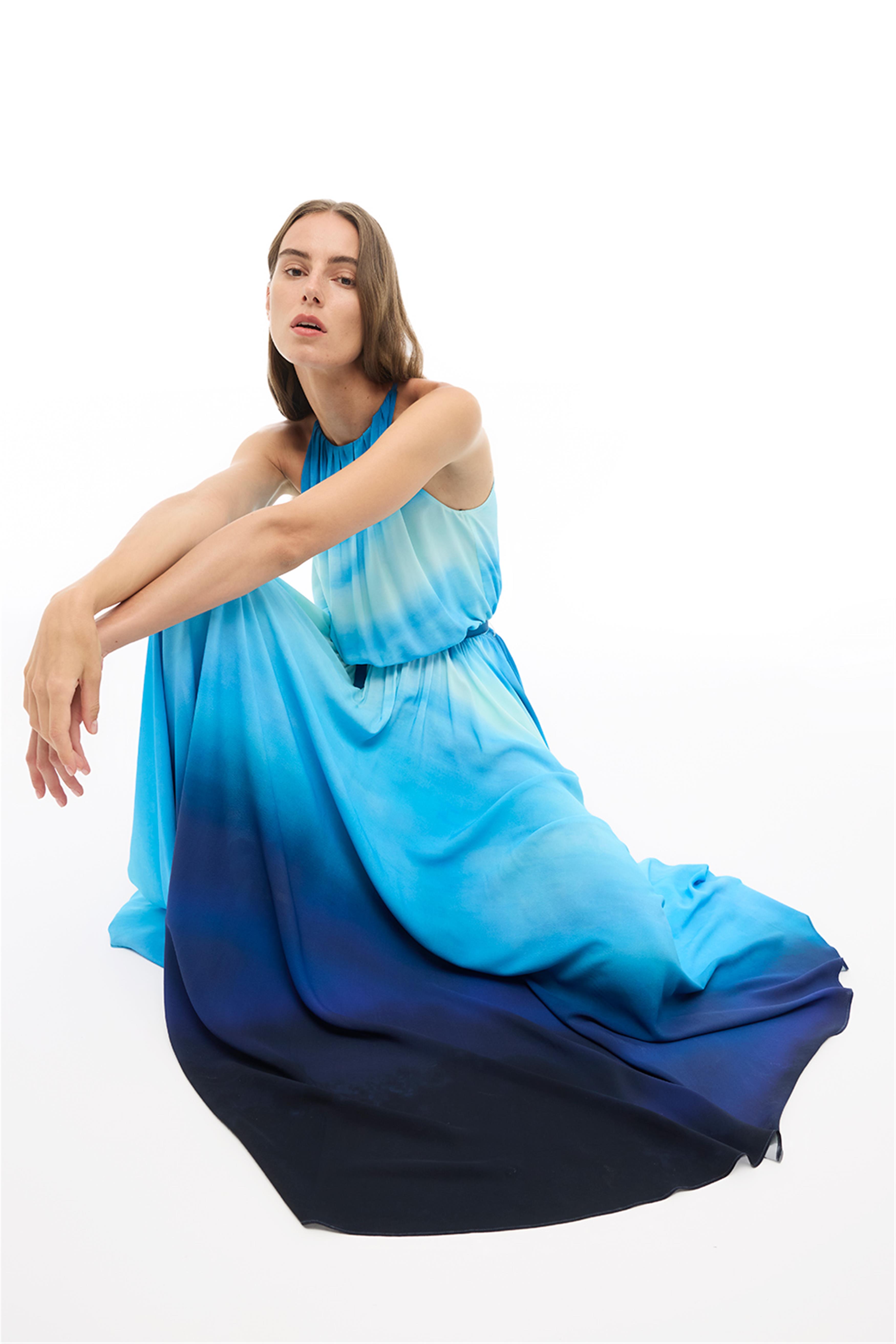 Çok Renkli Ekoseli Uzun Elbise