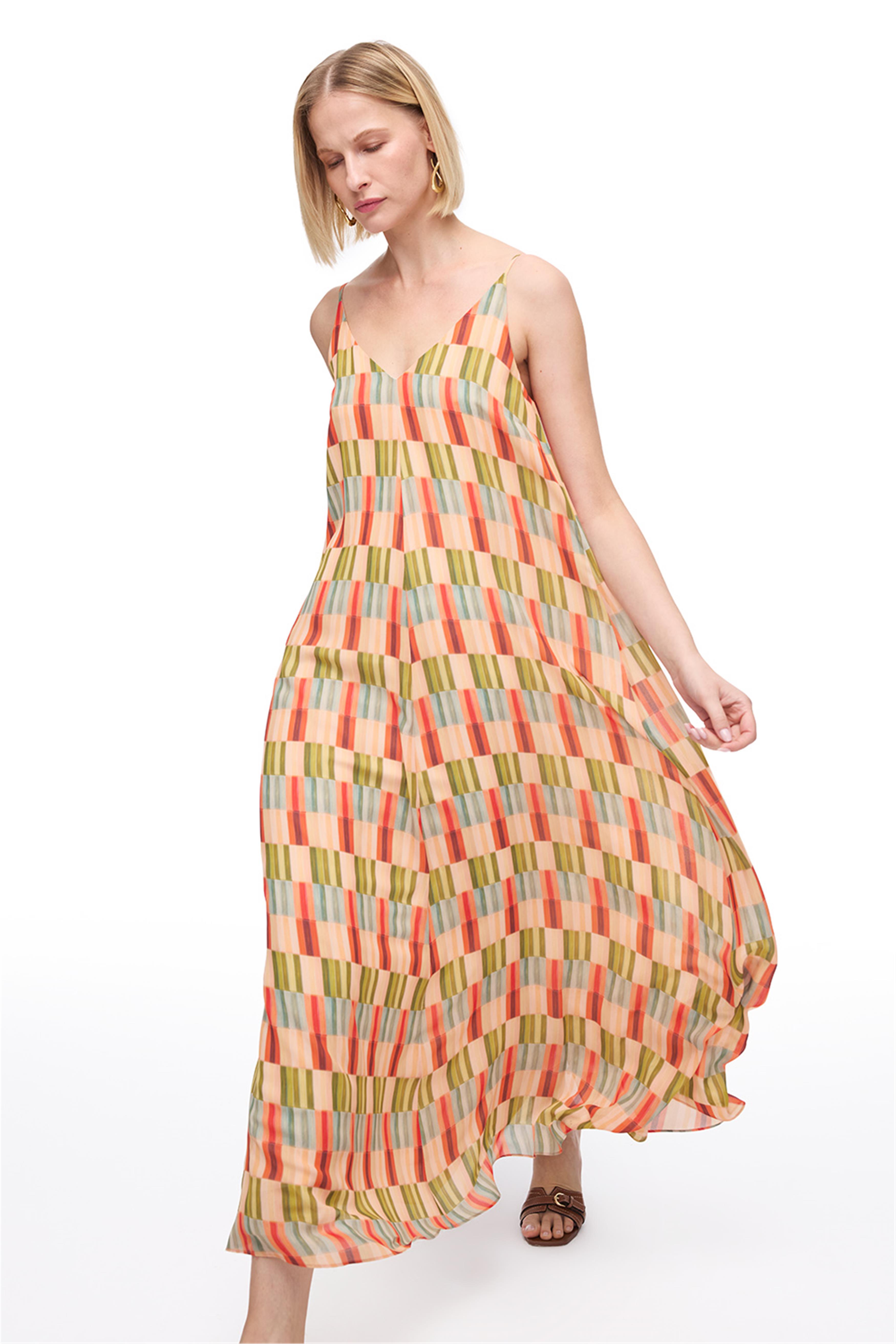 Çok Renkli V-Yaka Askılı Geometrik Desenli Uzun Elbise