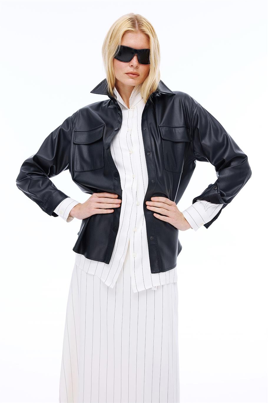 Dark Rahat Kalıp Takma Kol Gömlek Yaka Siyah Renk Kadın Gömlek