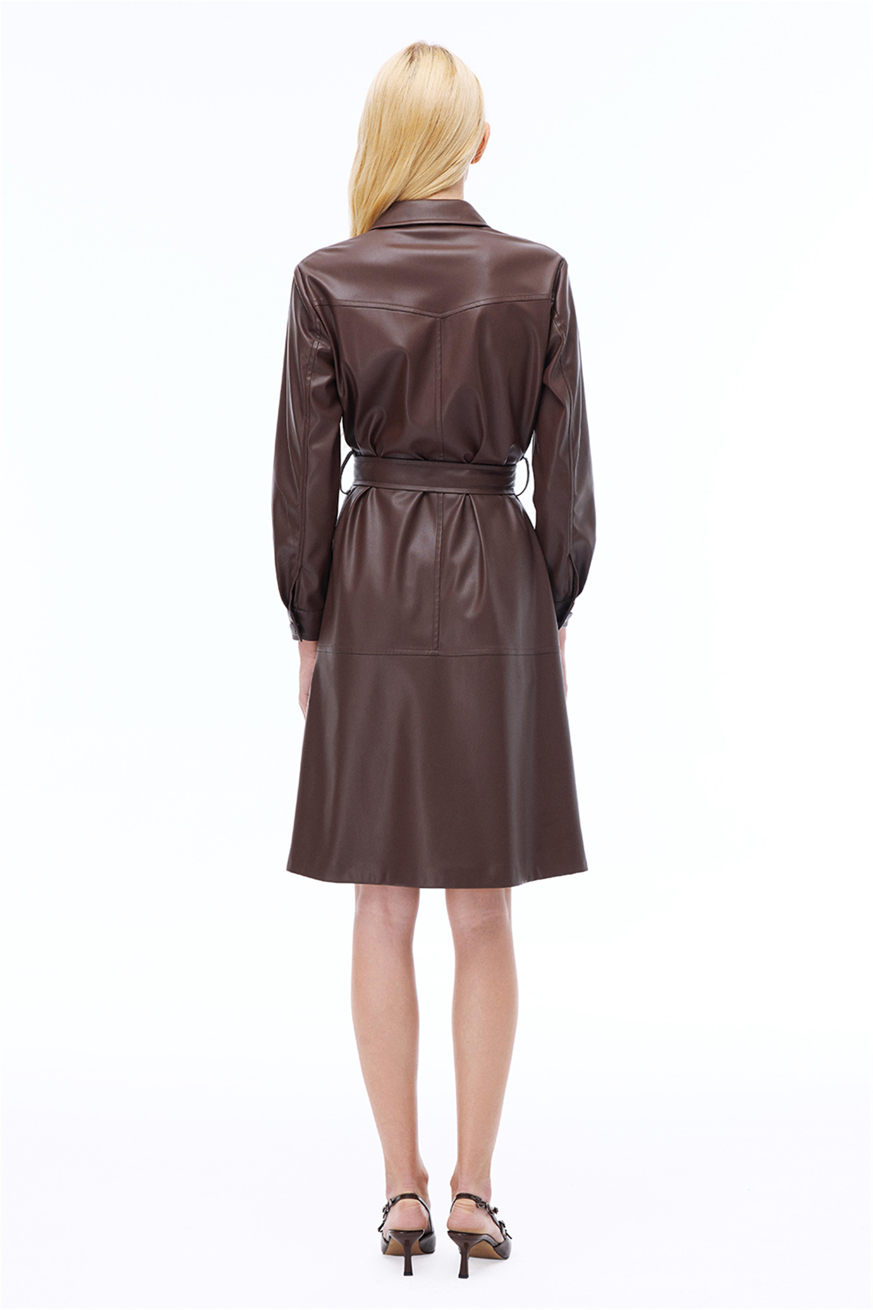 Dark Regular Fit Diz Altı Takma Kol Gömlek Yaka Kahverengi Renk Elbise