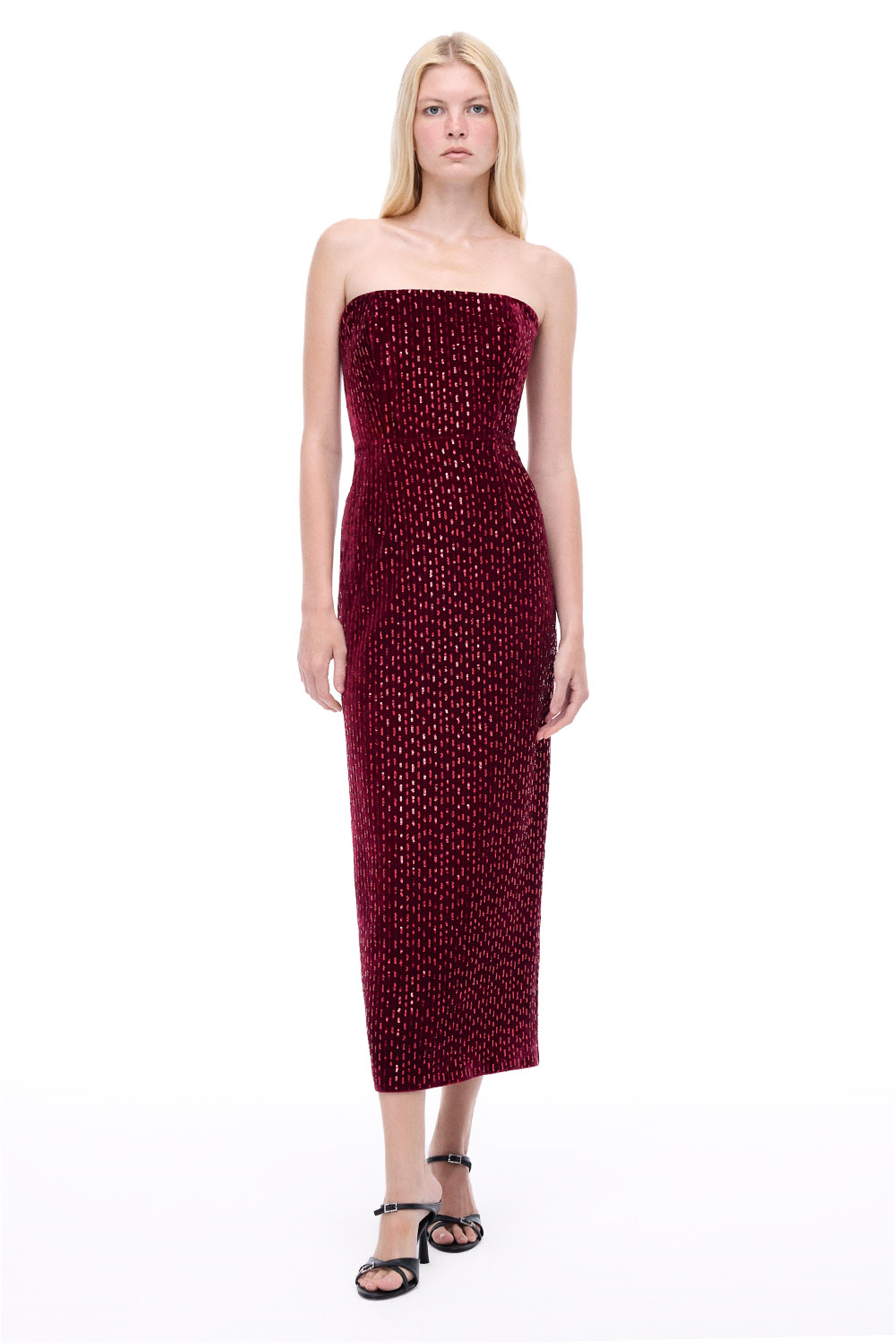 Donicas Bele Oturan Bilek Boy Takma Kol Straplez Bordo Elbise