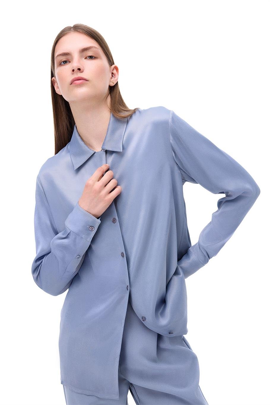 Gri Klasik Yaka Gömlek