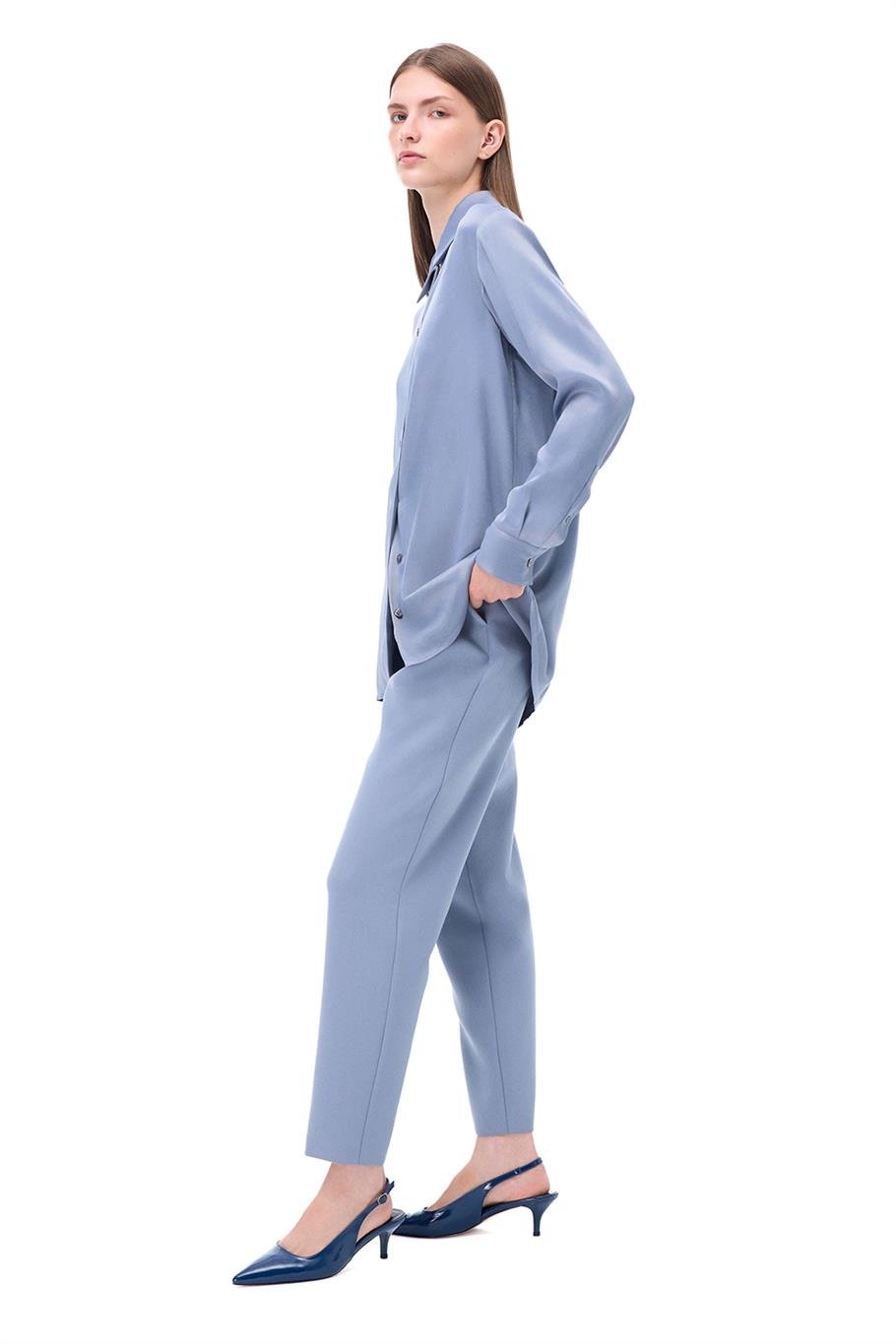 Gri Klasik Yaka Gömlek