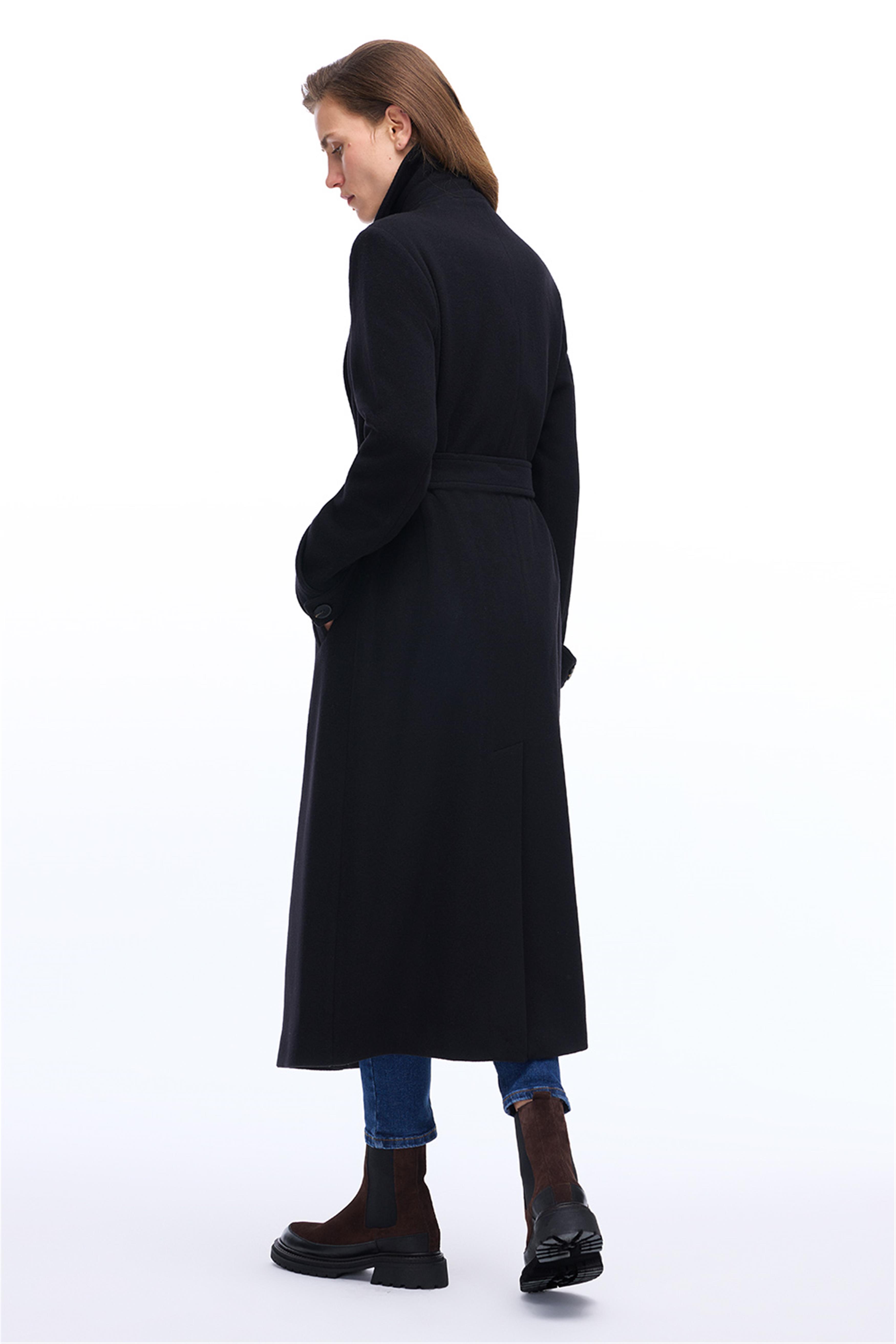 Hope Rahat Kalıp Gömlek Yaka Siyah Renk Kadın Kaban