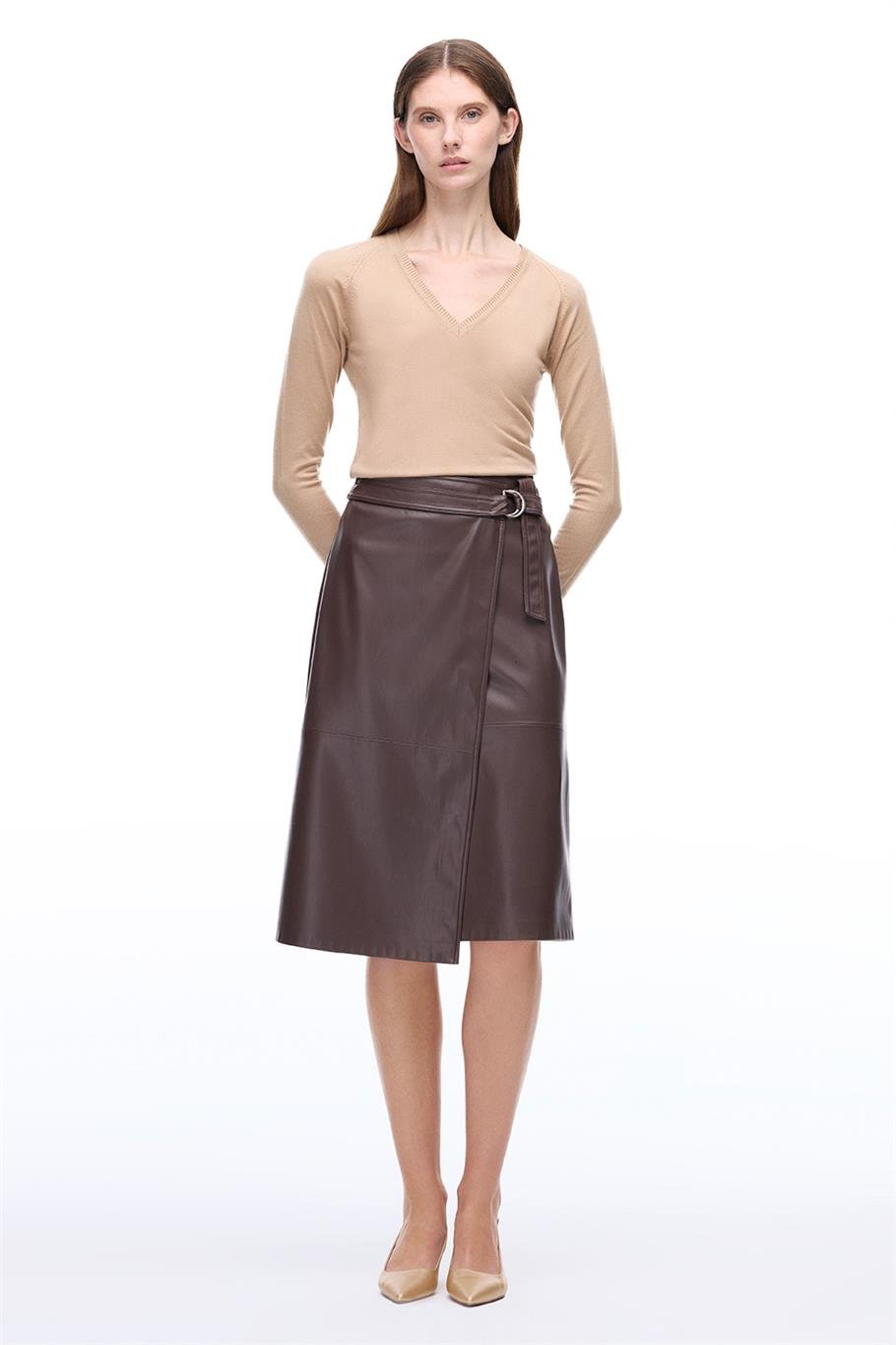 İllas Regular Fit Standart Boy V Yaka Uzun Kollu Devetüyü Renk Kadın Triko Bluz