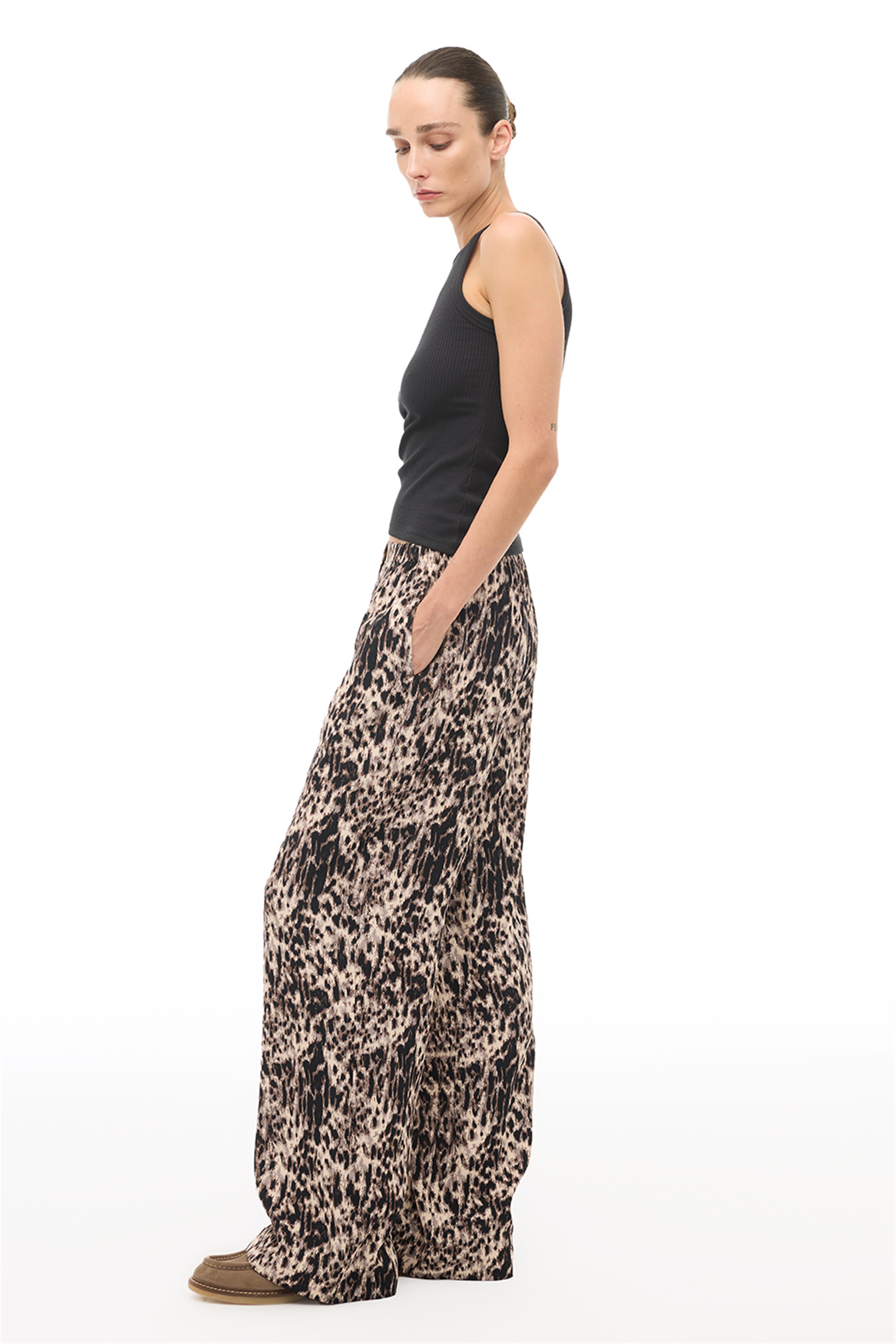 Kahverengi Yüksek Bel Boru Paça Pantolon